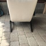 Art Deco armchair H 269 in wood and cream velvet, design by Jindřich Halabala (1930)