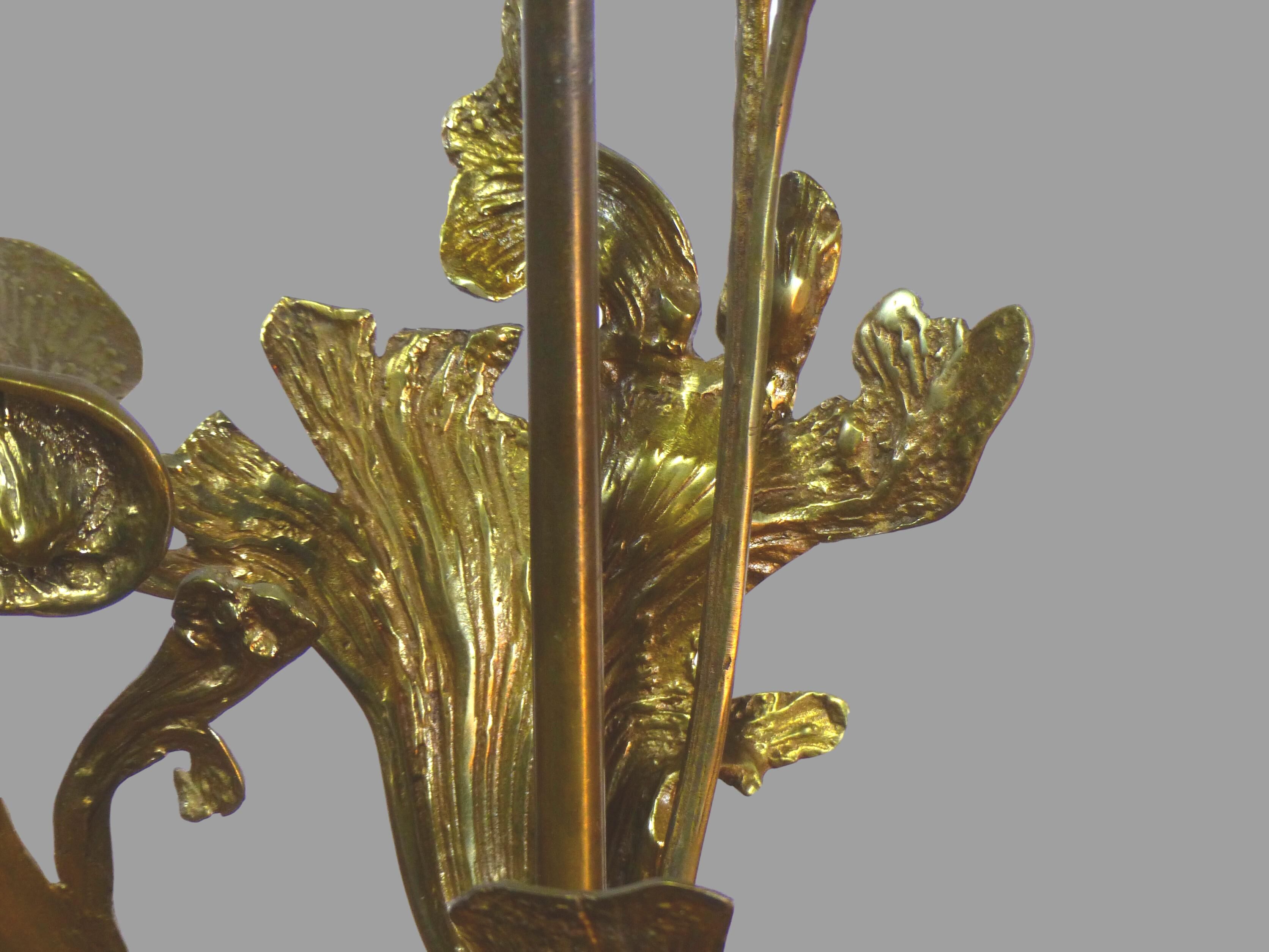 Lamp foot in gilded bronze with foliage 1970