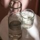 Carafe et verre en verre soufflé et gravé