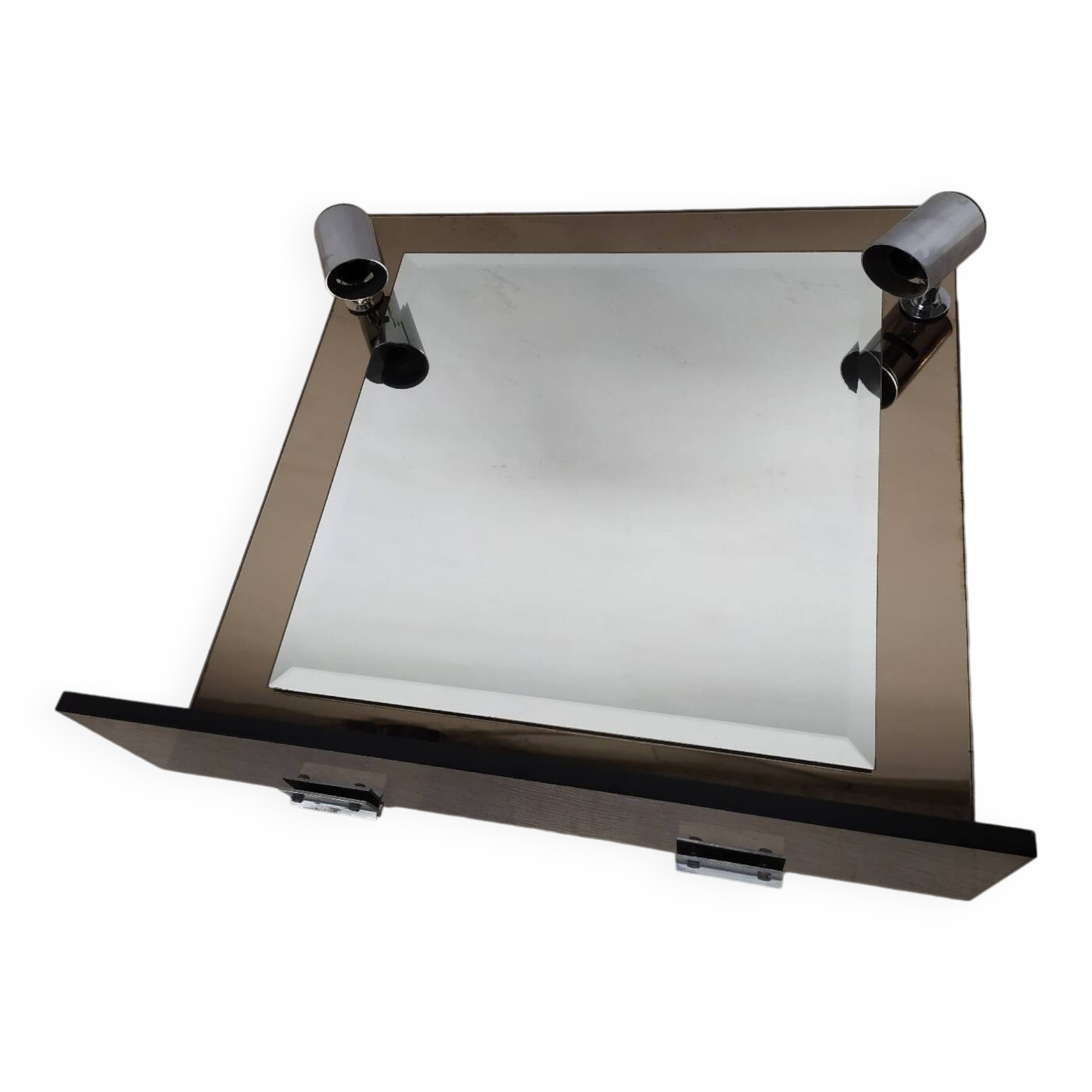 Vintage illuminated bathroom mirror