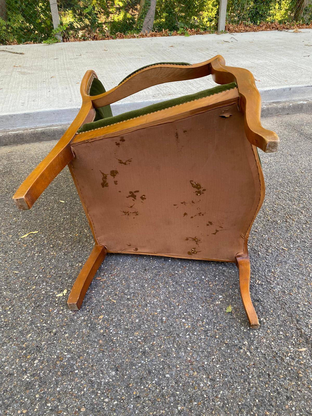 Fauteuil Voltaire Louis Philippe velours vert mousse confortable 1970