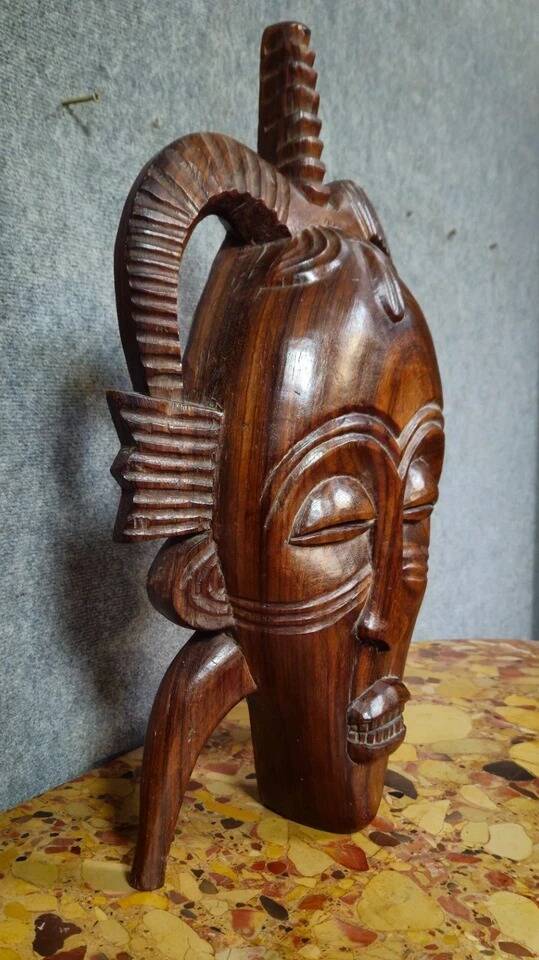 Grand African mask in carved wood – Tribal art – H 61 cm - 20th century