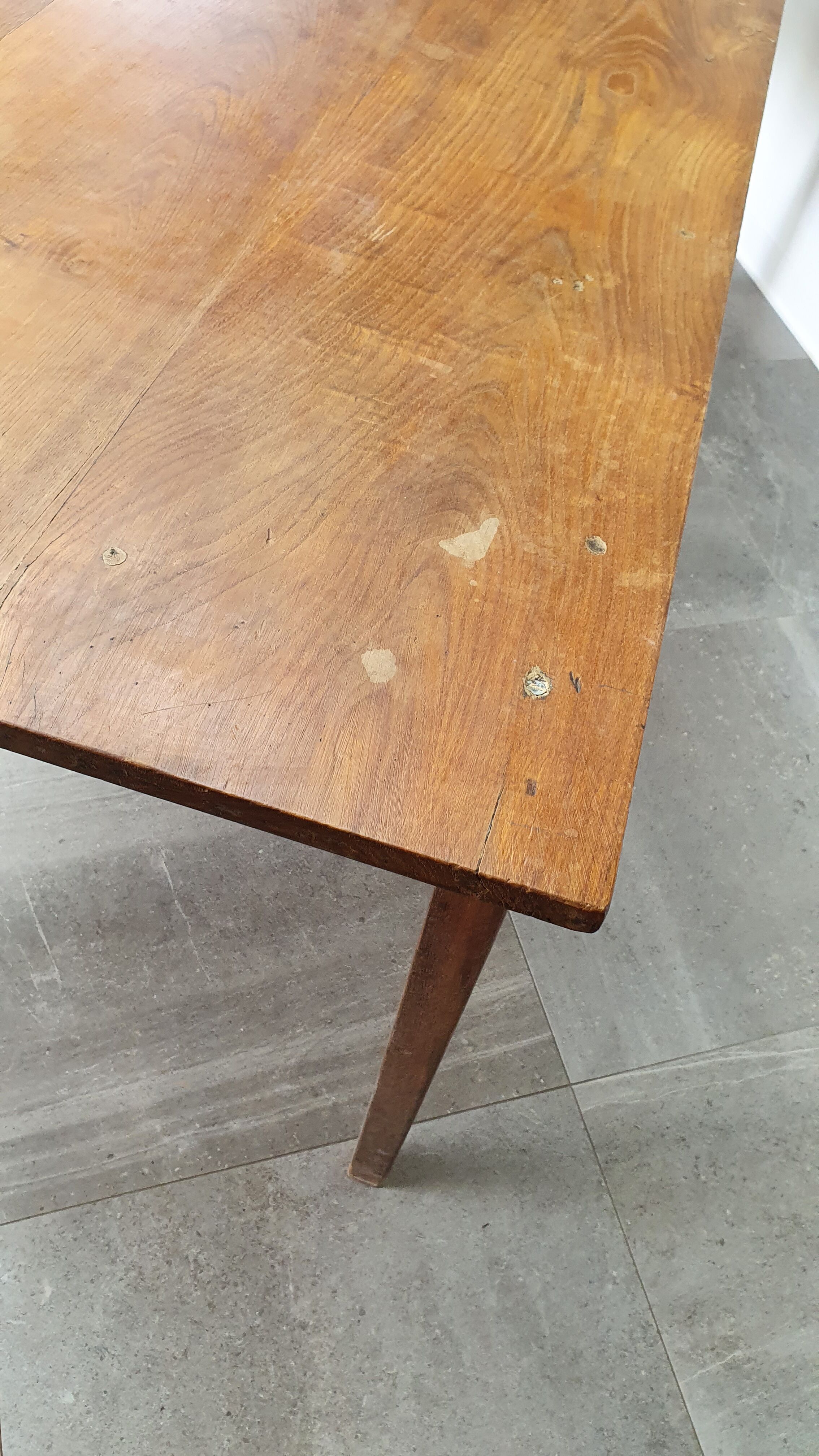Ensemble table de ferme et 6 chaises Mouettes de Baumann