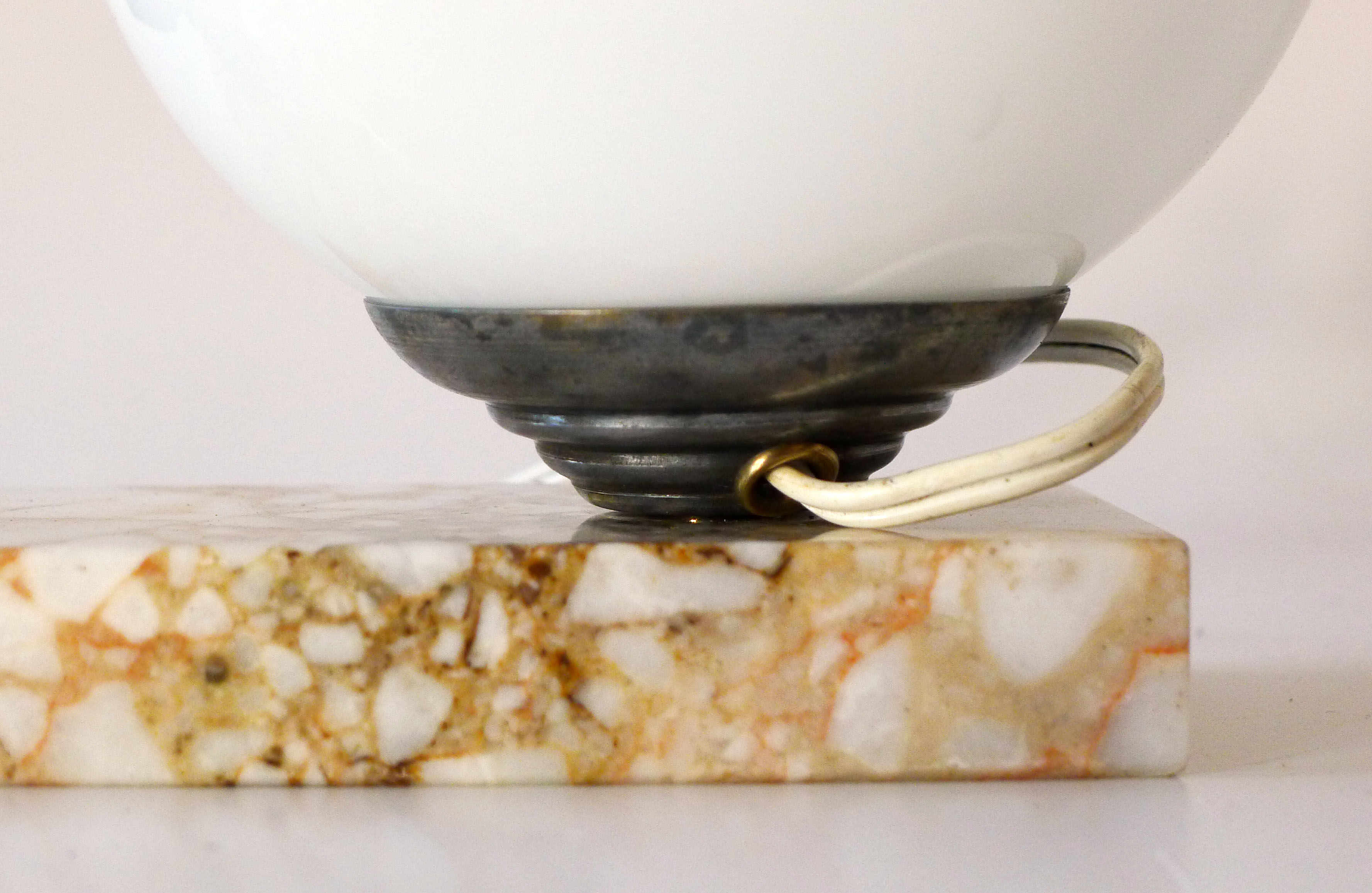 Art Deco lamp opalin globe on marble - gazelle