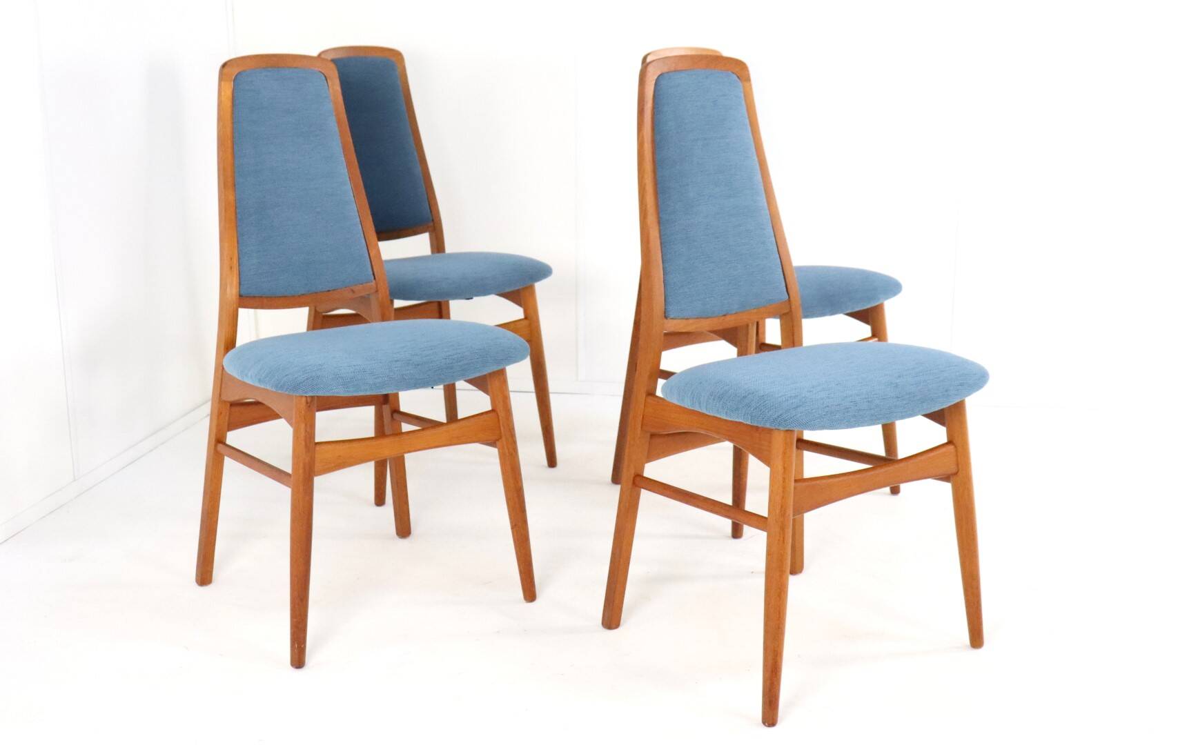 Set of 4 Vamdrup dining room chairs 'Vridsted'