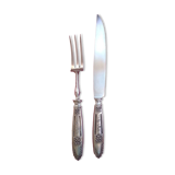 Silver-filled carving service