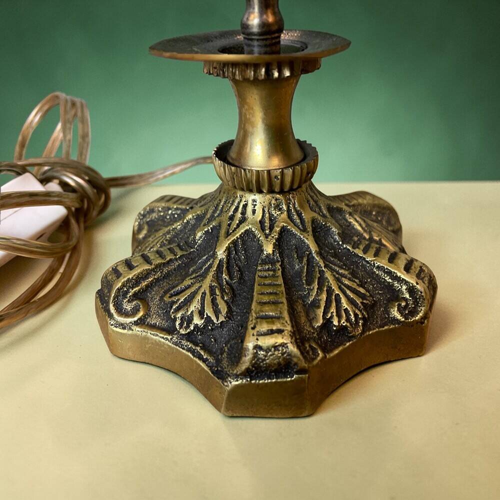 Romantic Regency table lamp