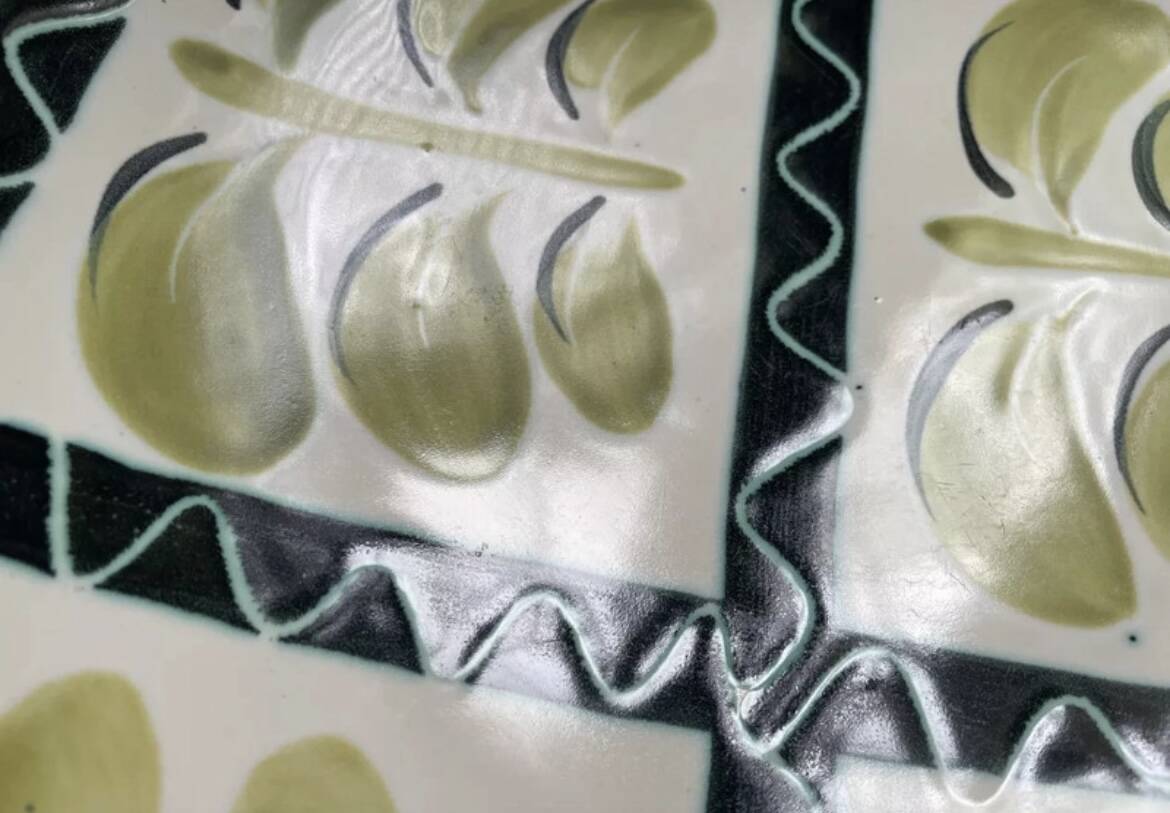 Vintage hollow plate MBFA in Pornic