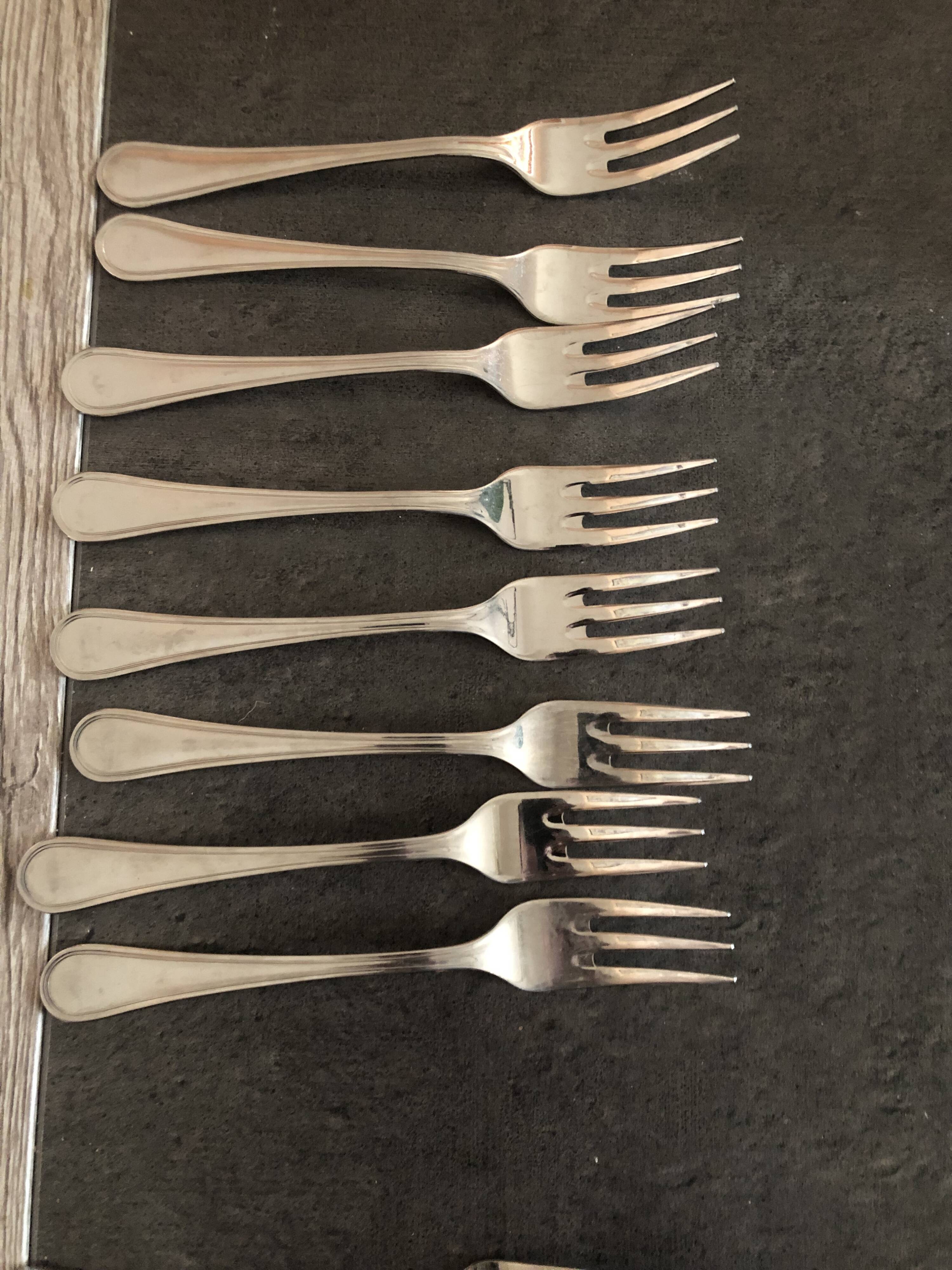 Guy Degrenne fish cutlery set of 8
