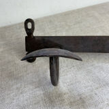 Coat rack, four hooks, in wrought iron.