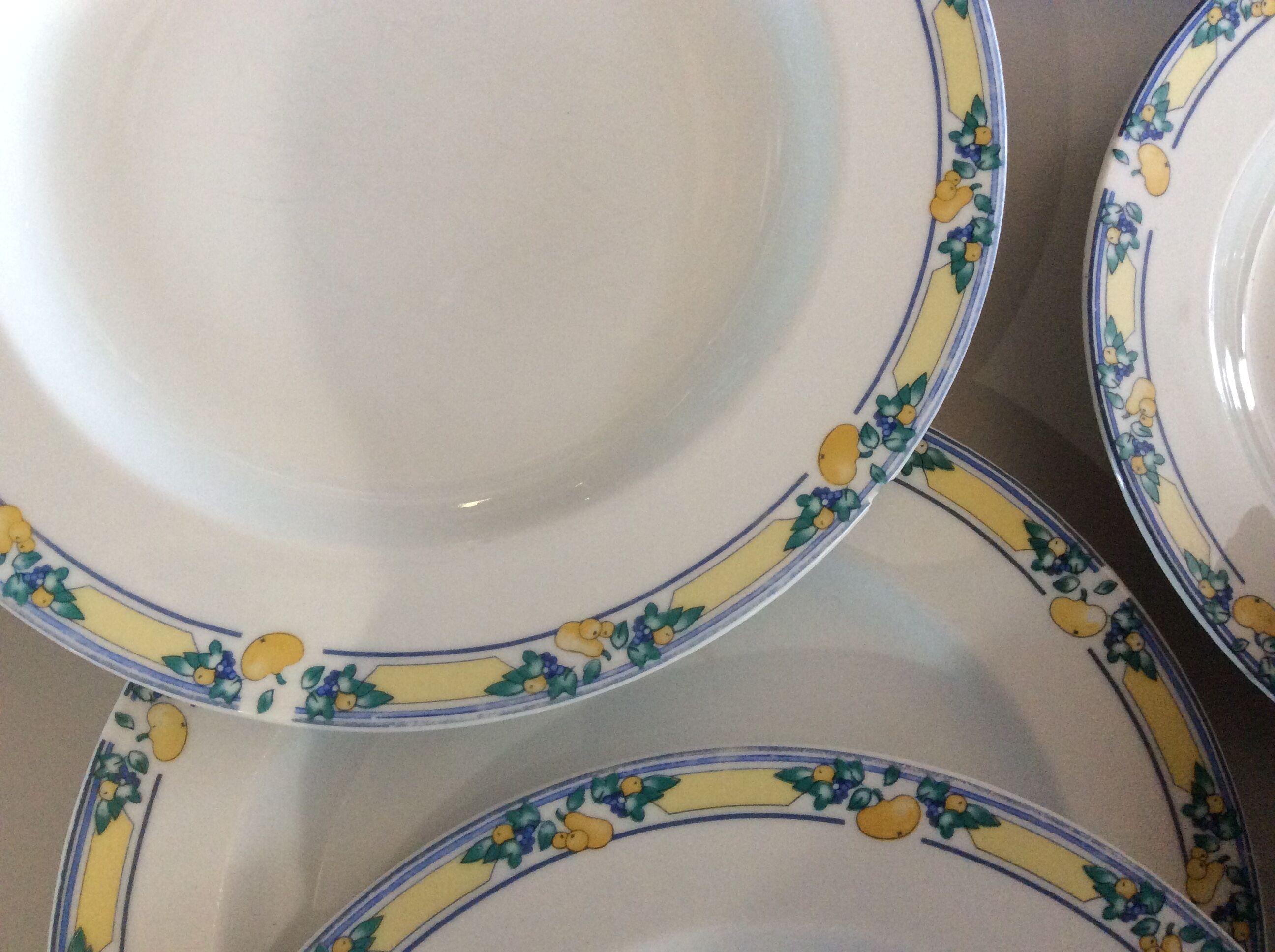 Lot De 2 Assiettes En Porcelaine Ligne Hôtesse – Multicouleur, Occasion
