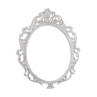 Grey patinated oval frame