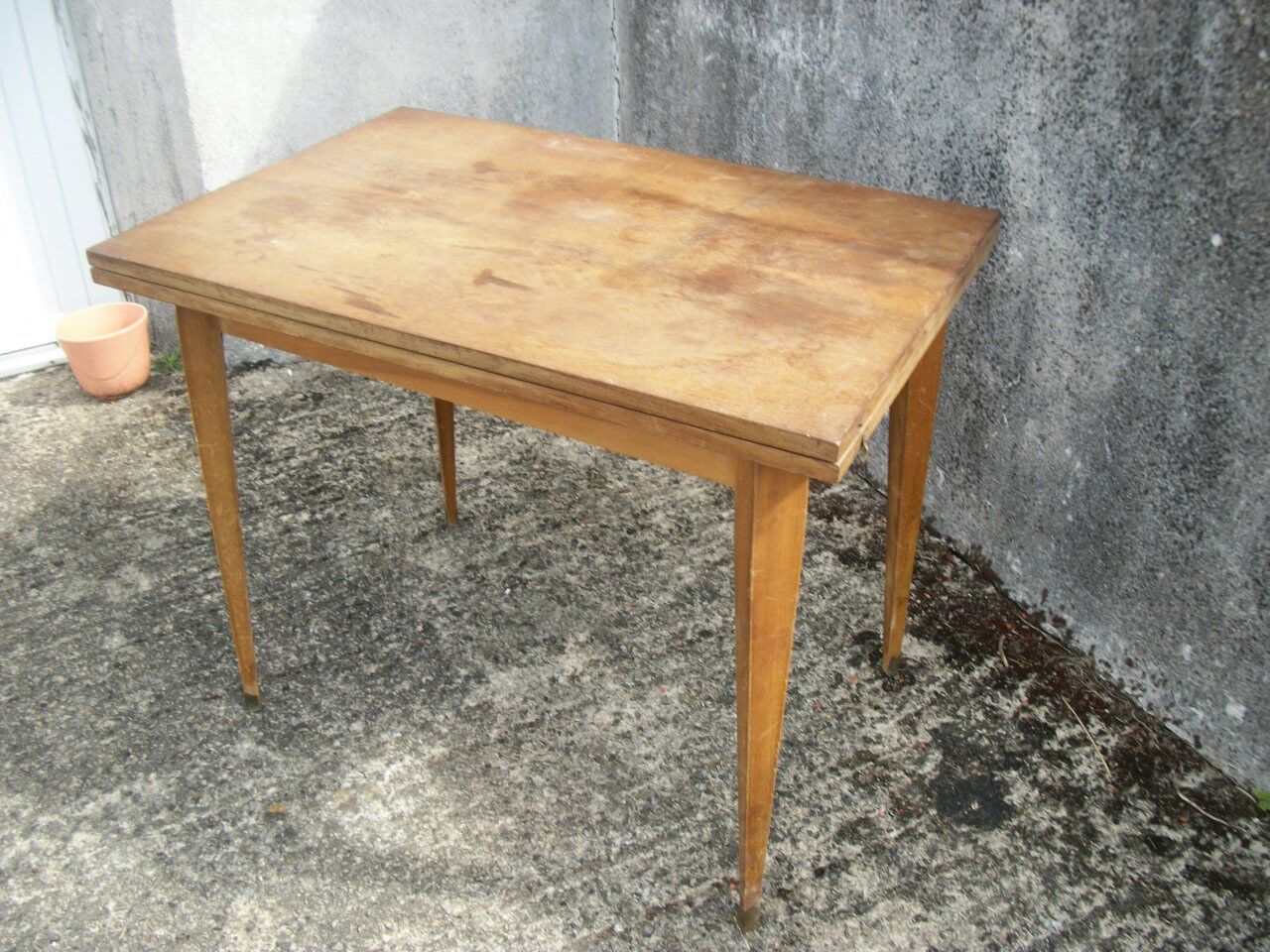 Vintage table compass legs