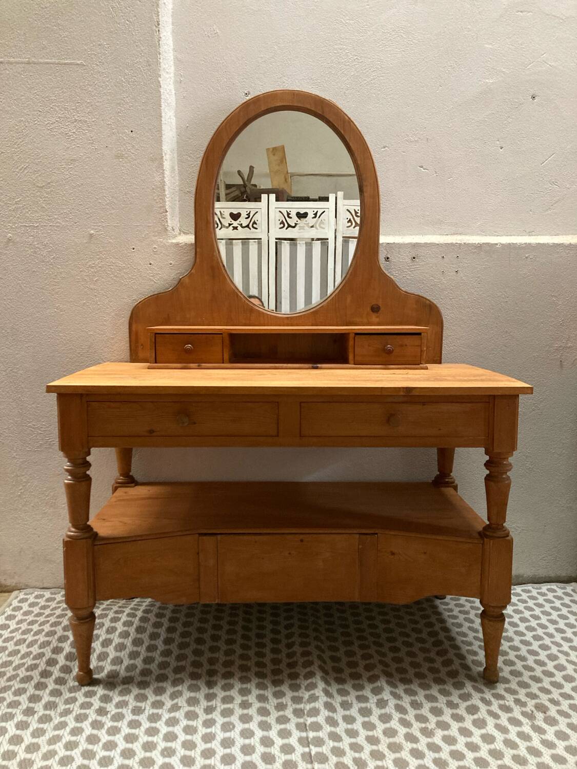 Coiffeuse, années 50