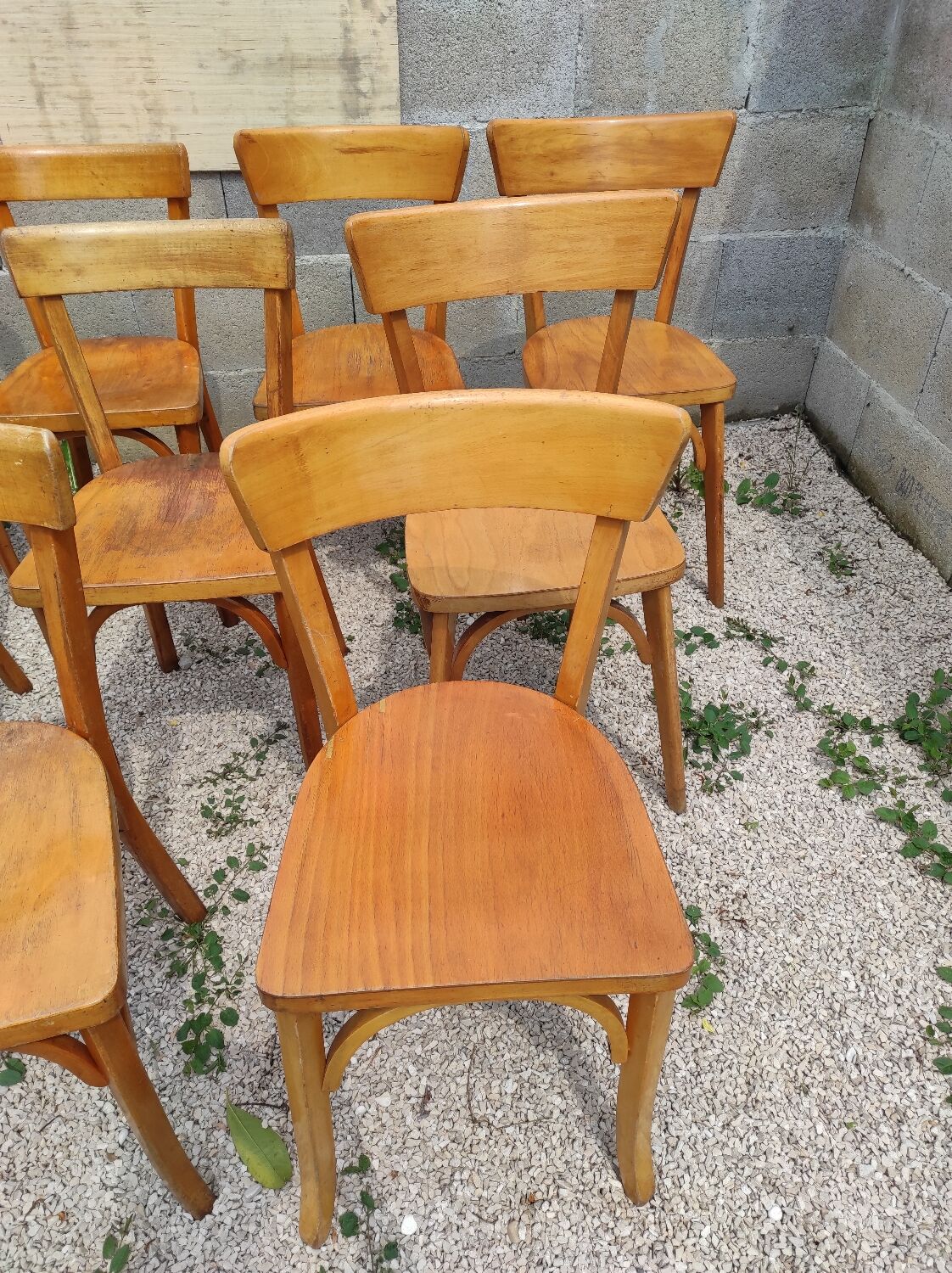 Lot 9 Baumann bistro chairs and Luterma bois bond
