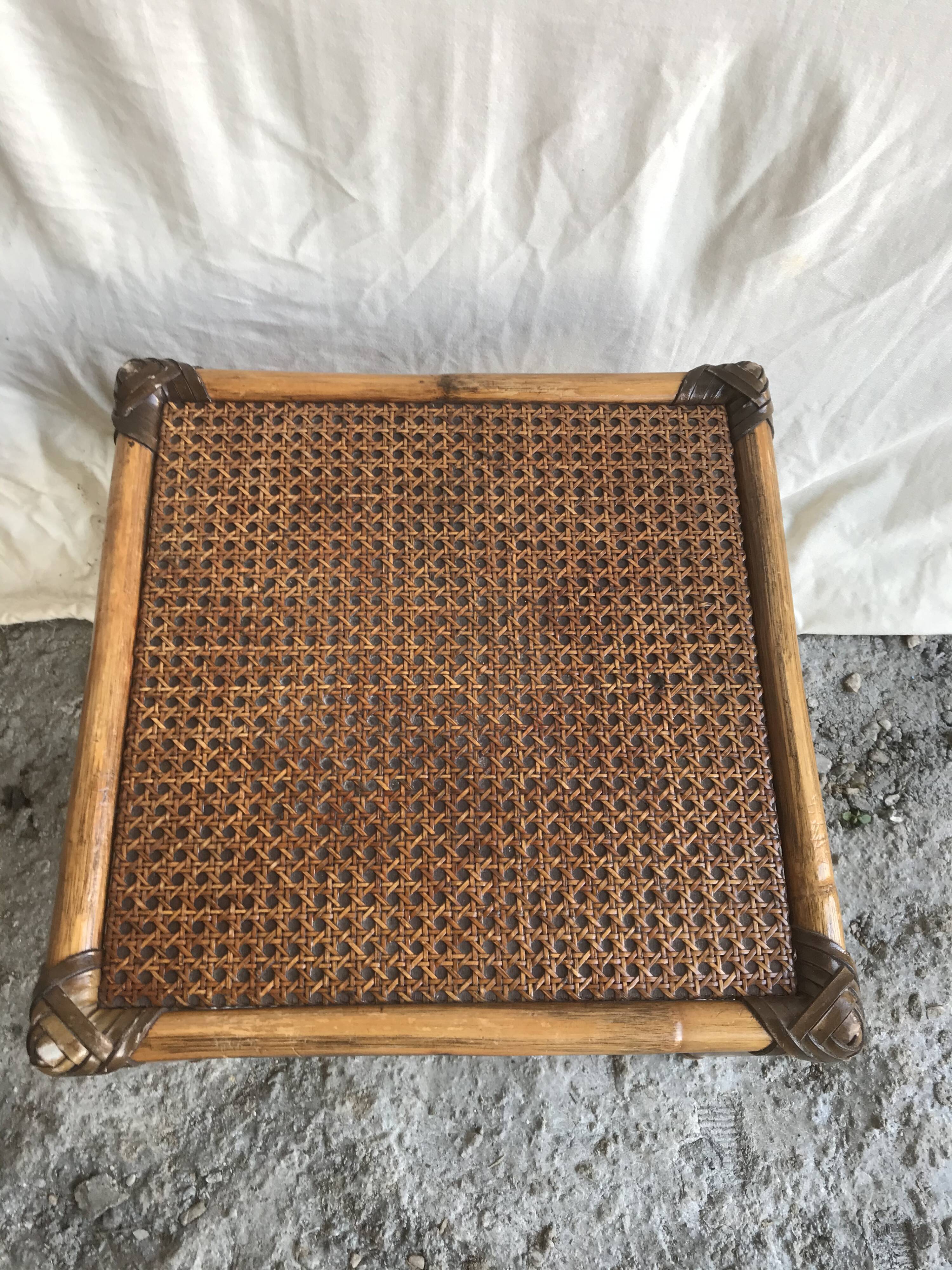 Rattan coffee table 60