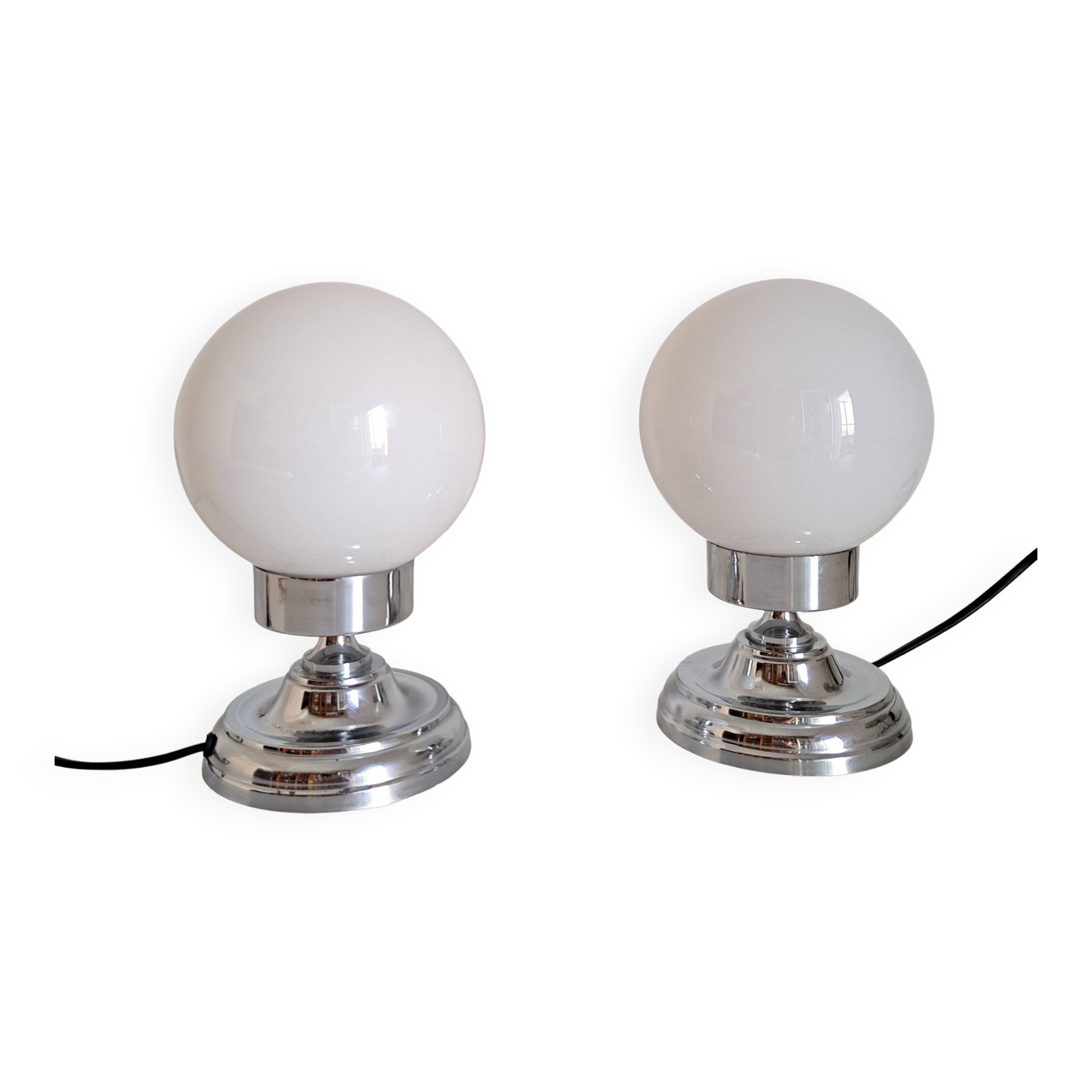 Pair of bedside lamps