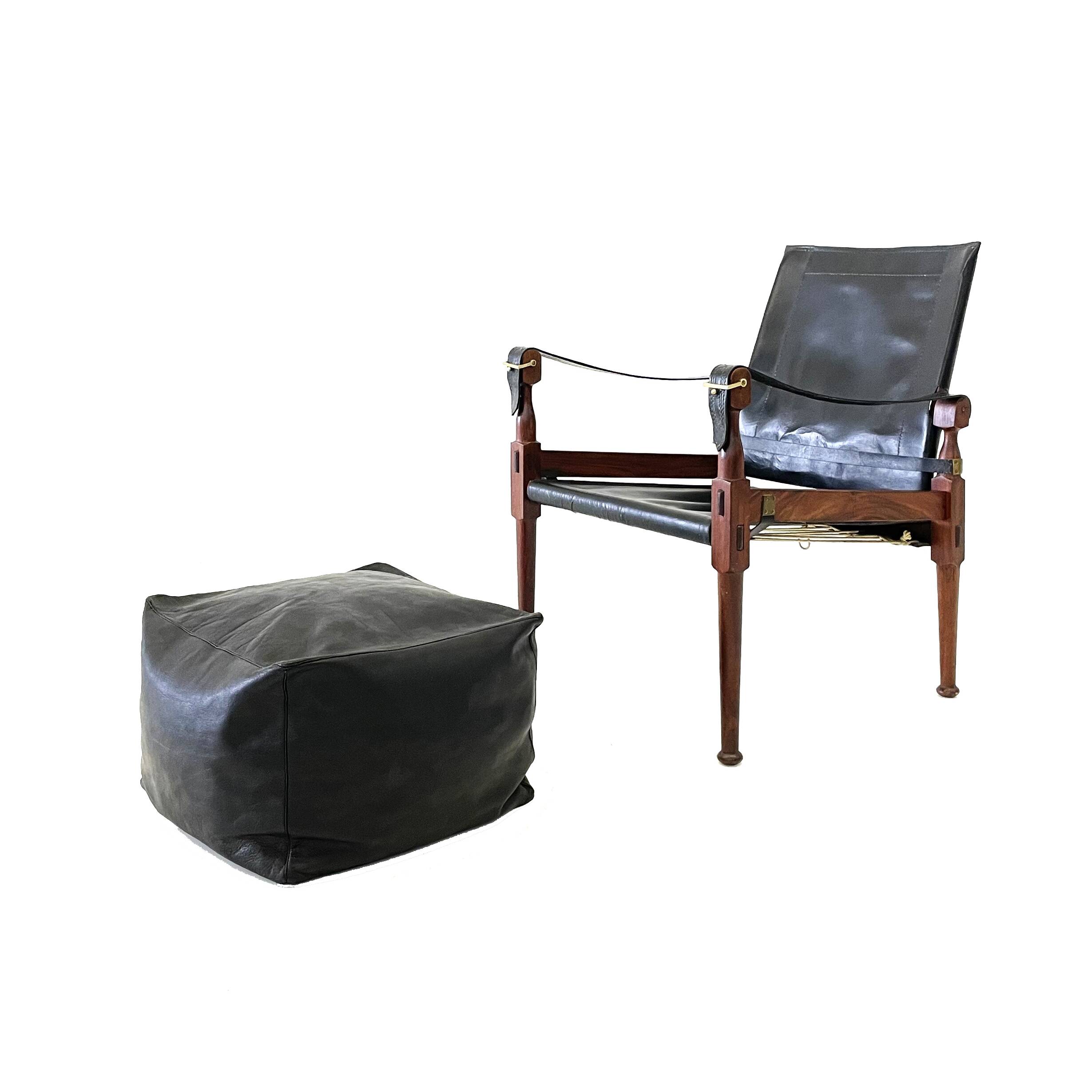 Chaises Safaria de M Hayat & Brothers