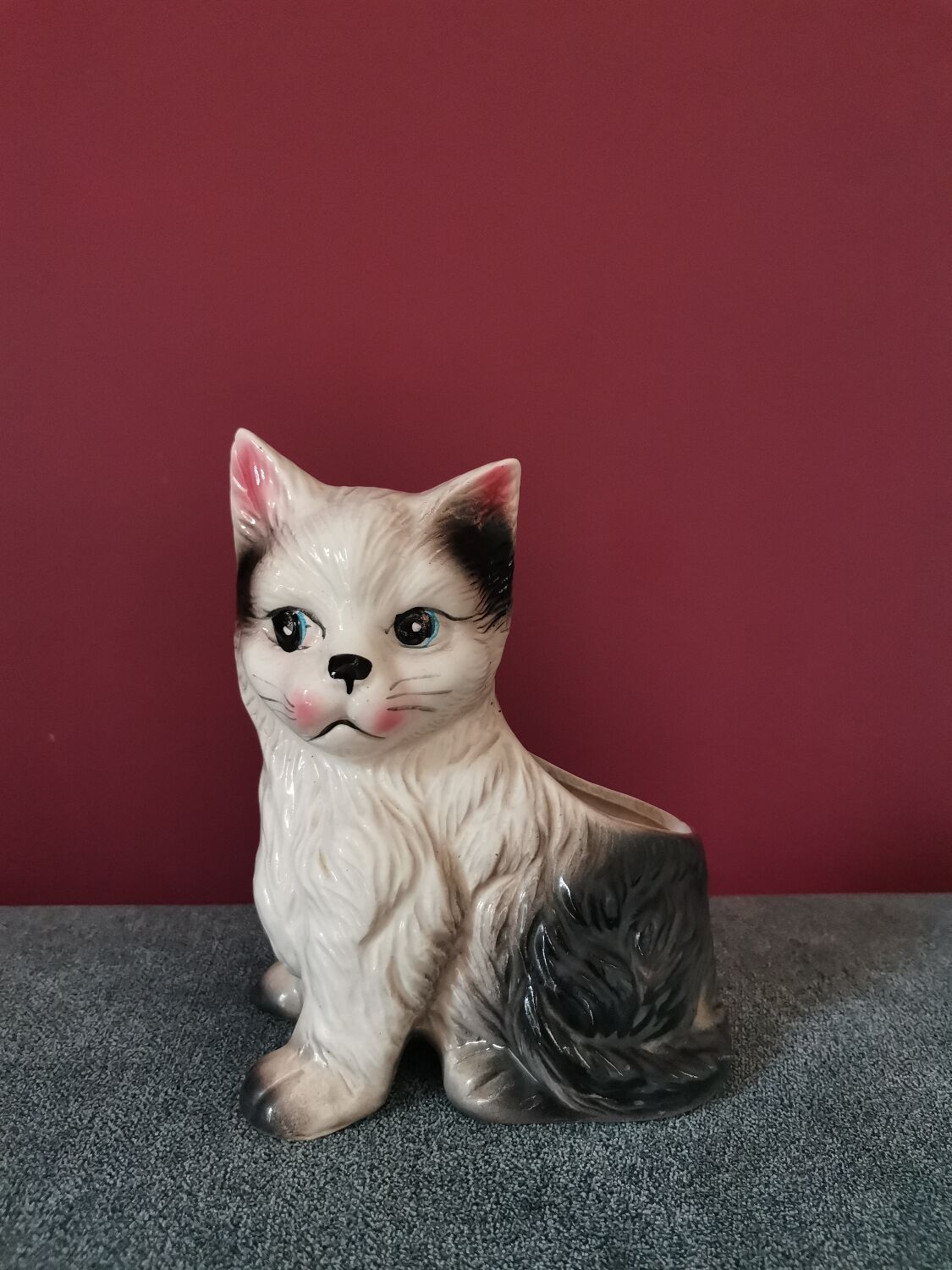 Cat pot holder