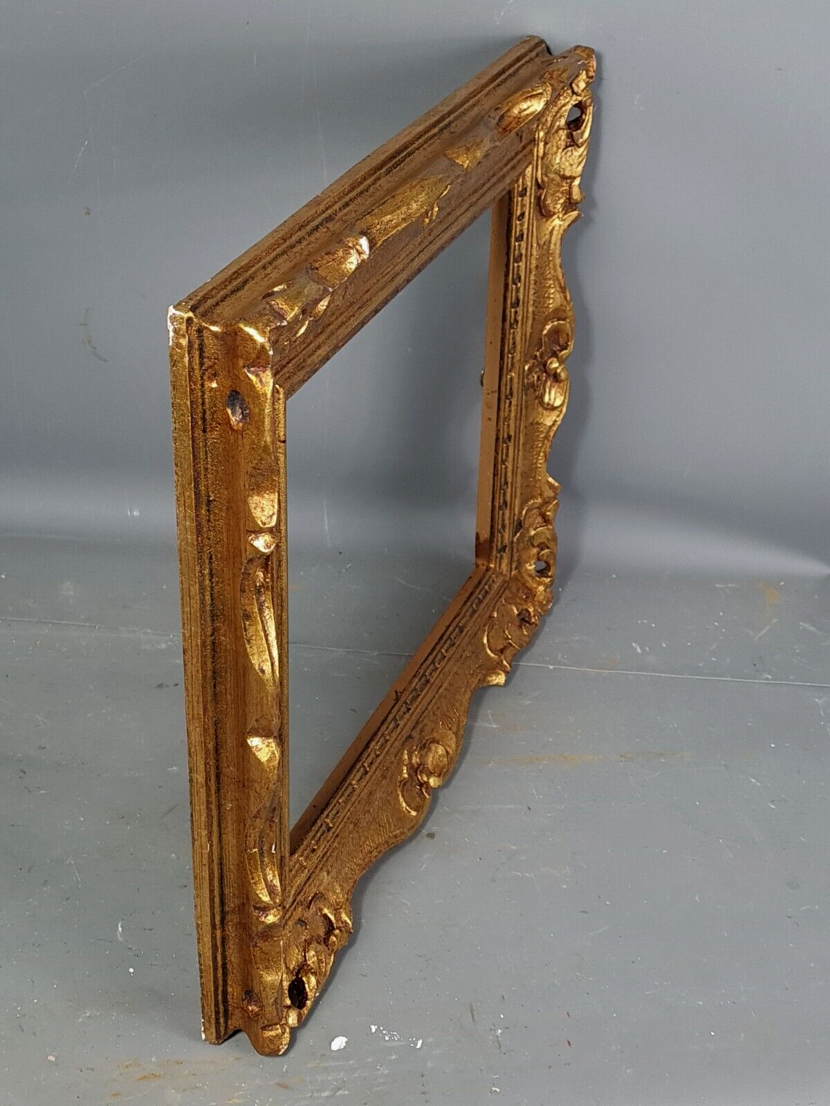 Old frame gilded carved wood gold leaf 41x36 cm, foliage 30x25 cm Montparnasse style SB
