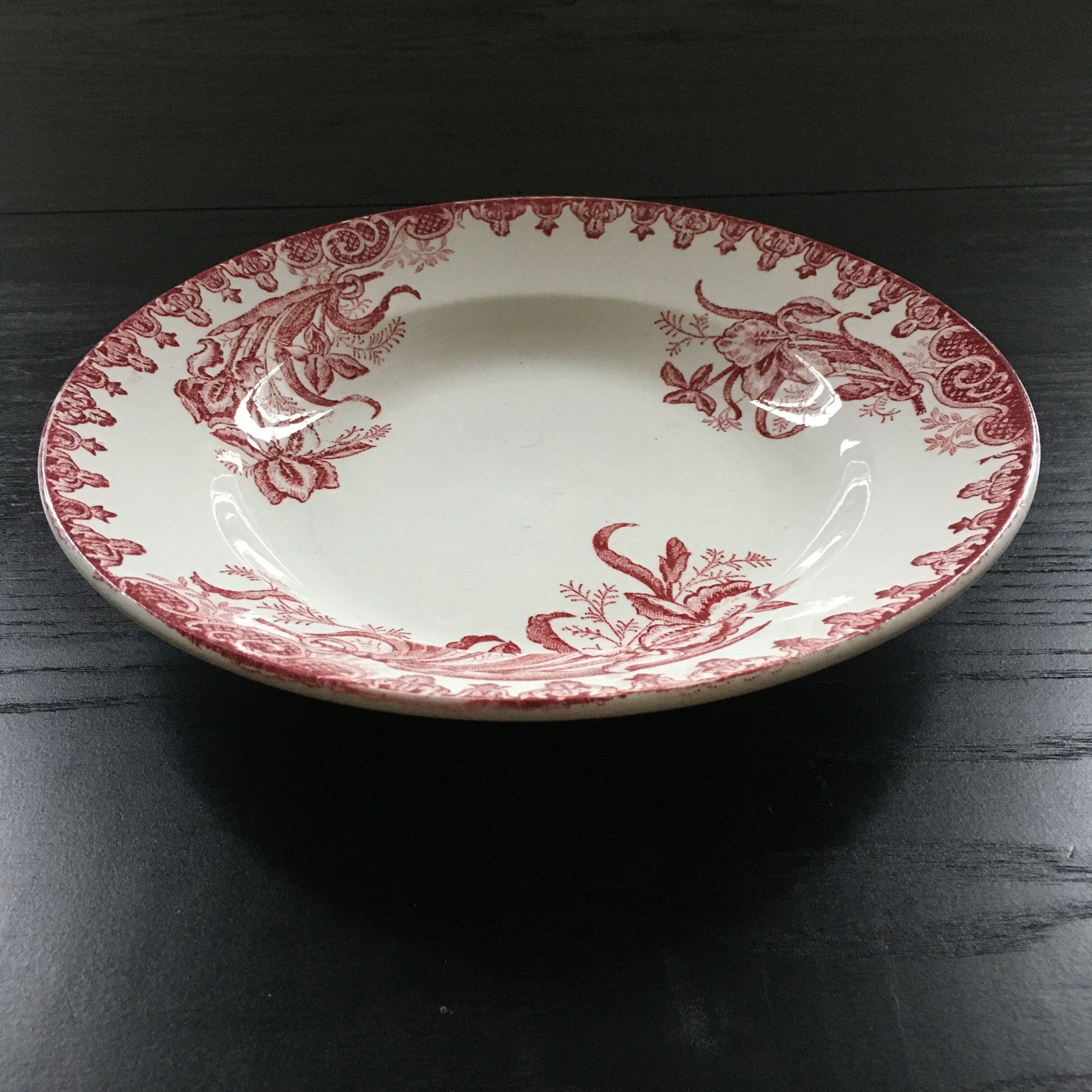 Plate Iron Land Sainte Amandinoise