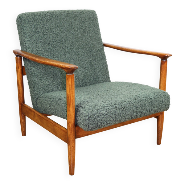 Fauteuil GFM-142, design d'Edmund Homa des années 70, en bouclée épaisse vert olive - 2 pièces disponibles.