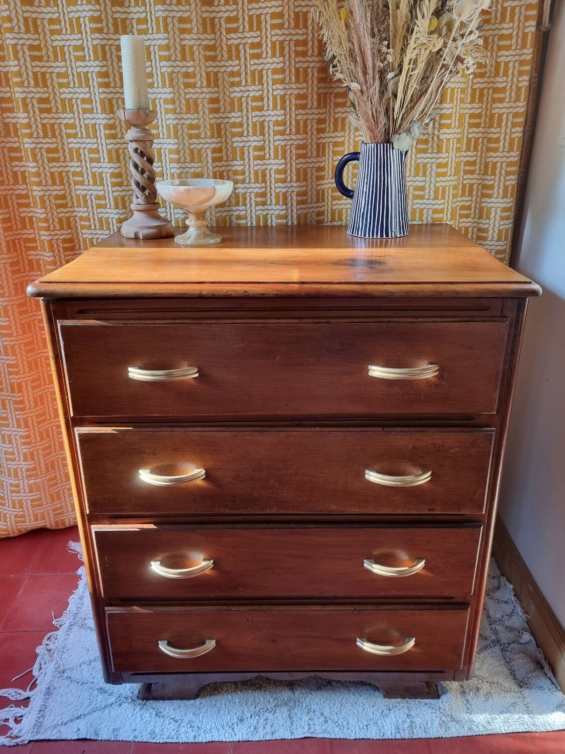 Art deco chest of drawers feet whiskers patinated