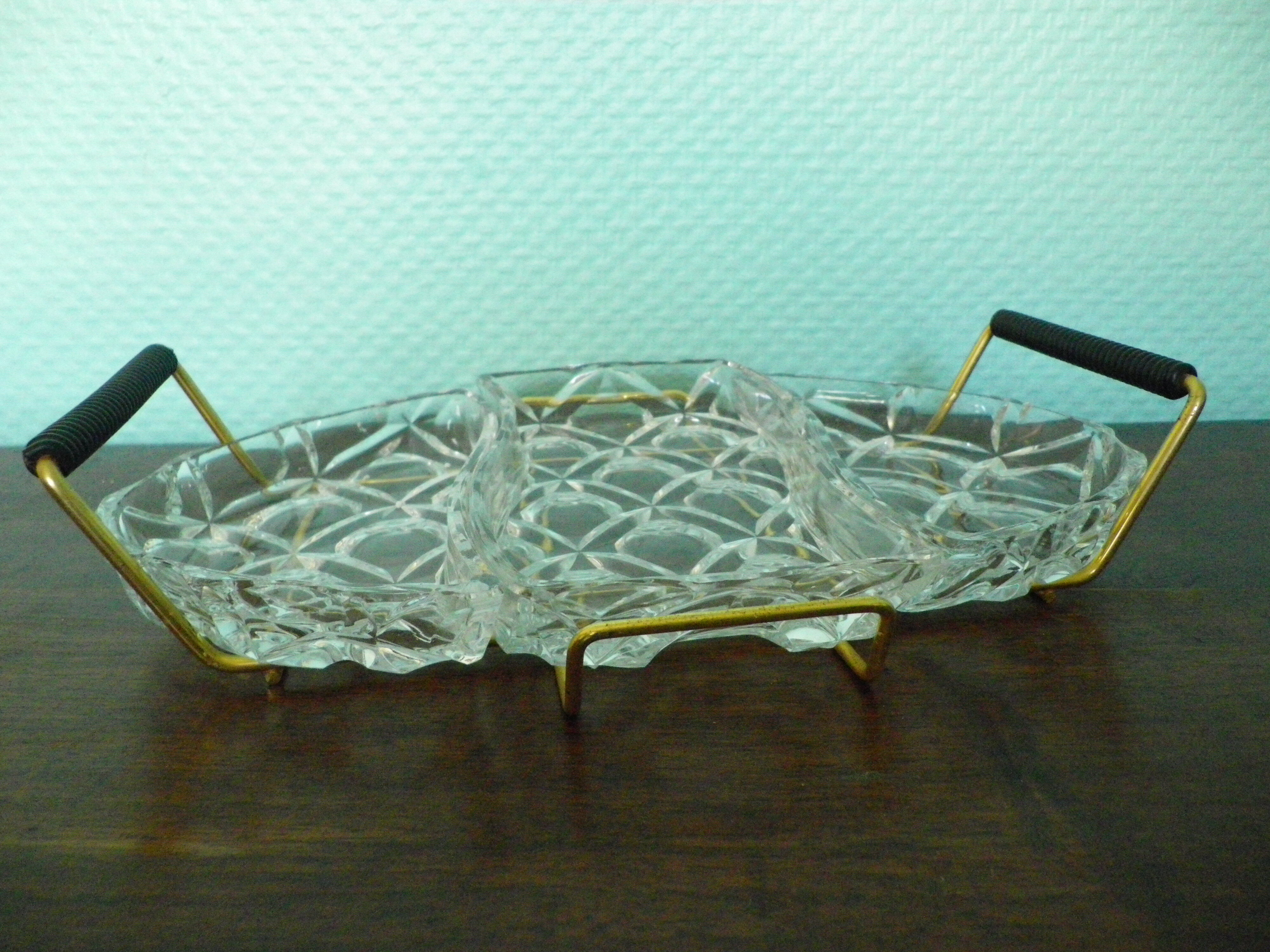 Aperitif servant, sauce, with 3 glass ravines and gold metal support - Design - 60s