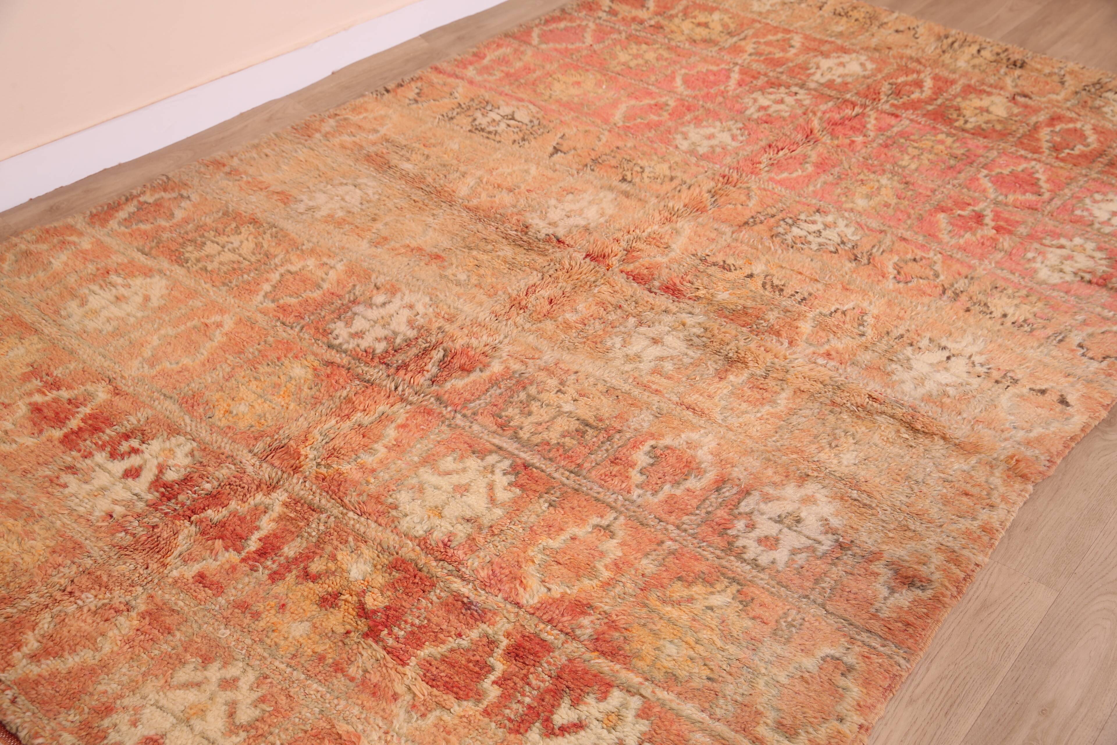 Peach Vintage Moroccan Rug 176 x 287 cm, Berber Wool Rug, Handmade Boho Rug