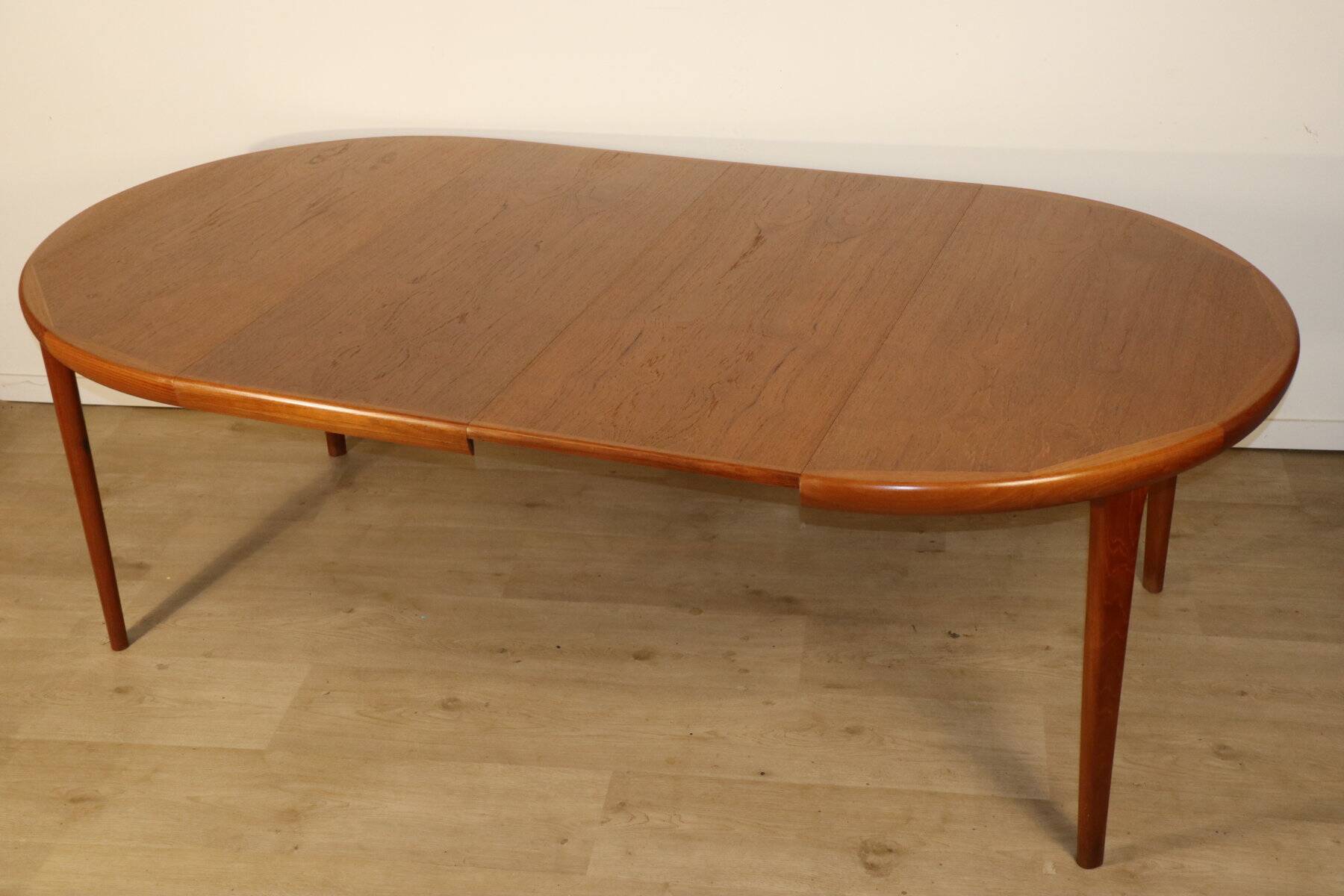 VV Mobler Spottrup Scandinavian extendable teak table, 1960