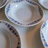 Set of 9 deep plates, earthenware from Creil Montereau, Colette model.