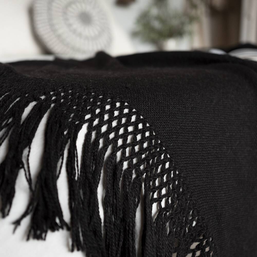 Hand-woven blanket 100% pure black llama wool