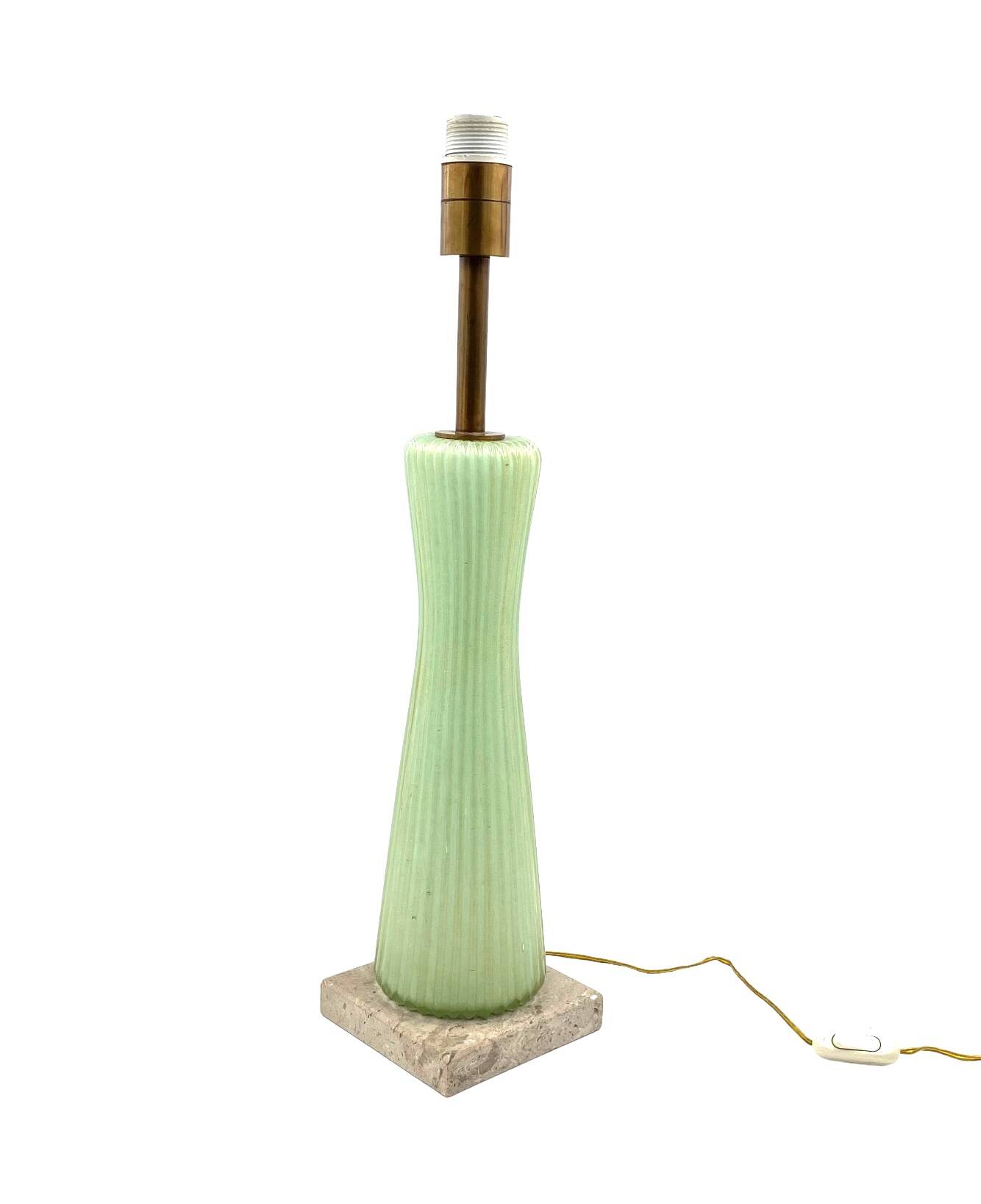 Mid-century modern green Murano glass Table lamp, Barovier & Toso style  Italy, 1940s