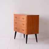 Commode vintage avec poignées en métal