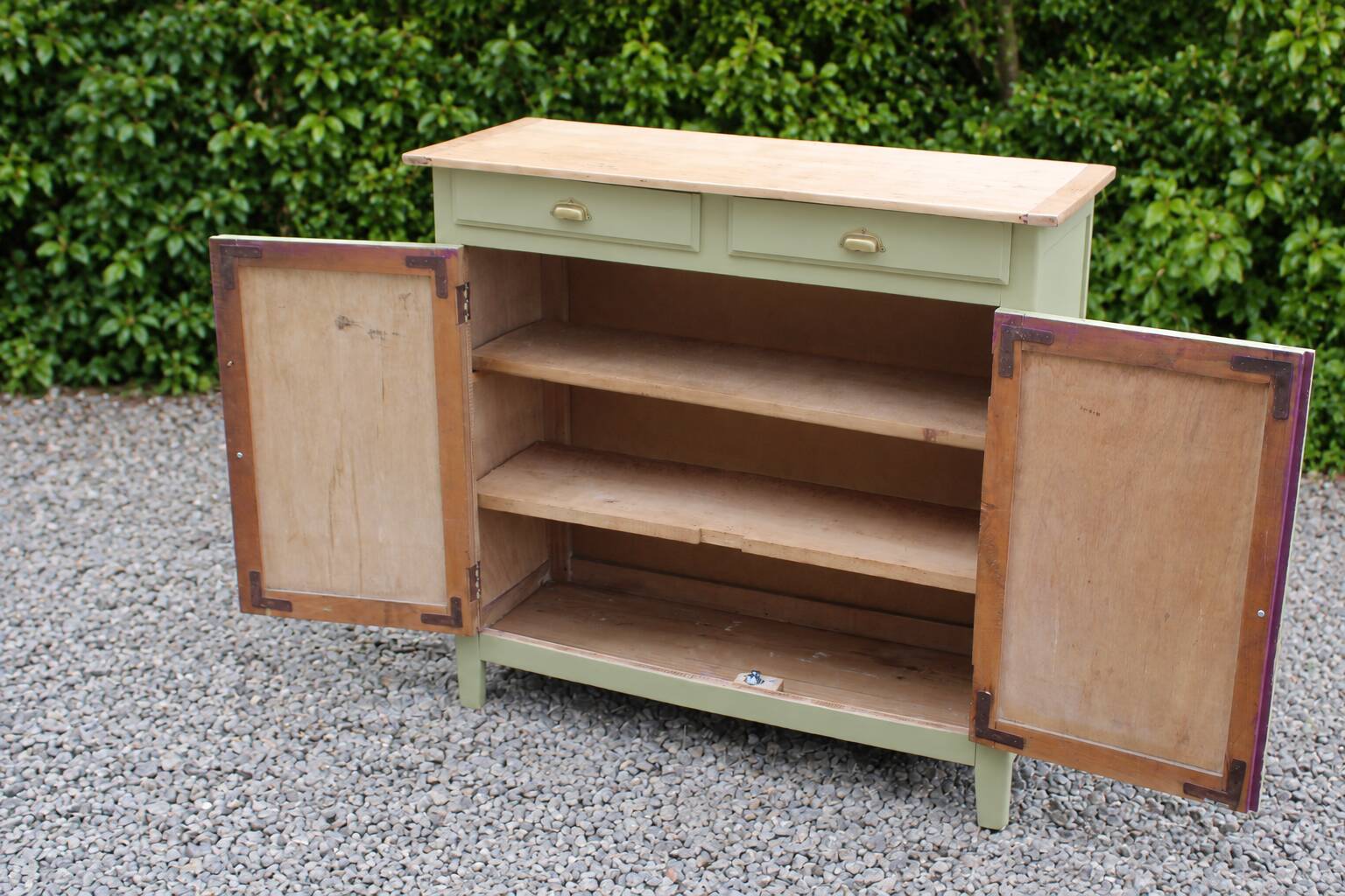 Renovated old Parisian buffet – Clay Green Envie & wooden top – 99 cm