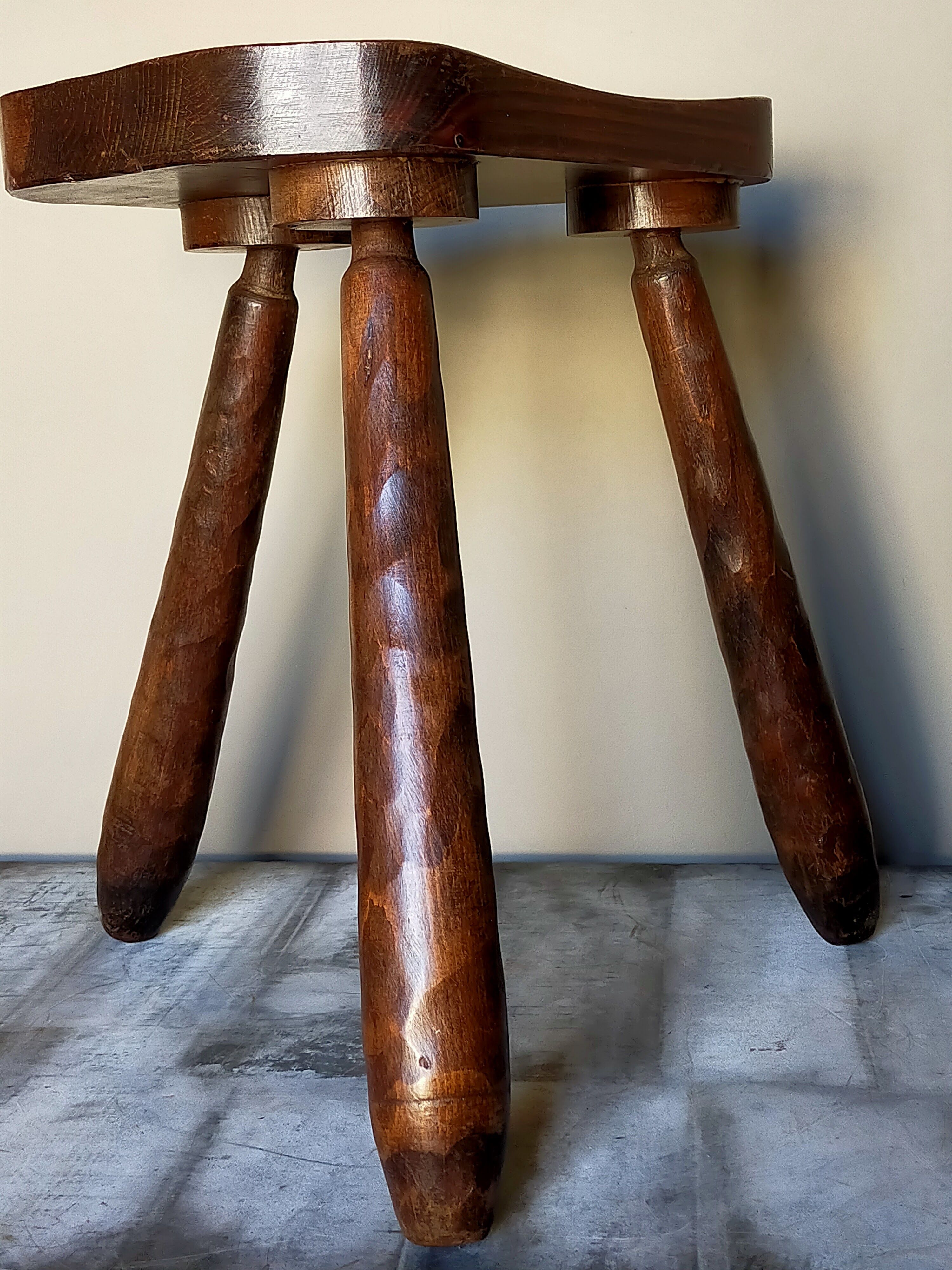 Vintage tripod stool form free feet solid wooden rockets