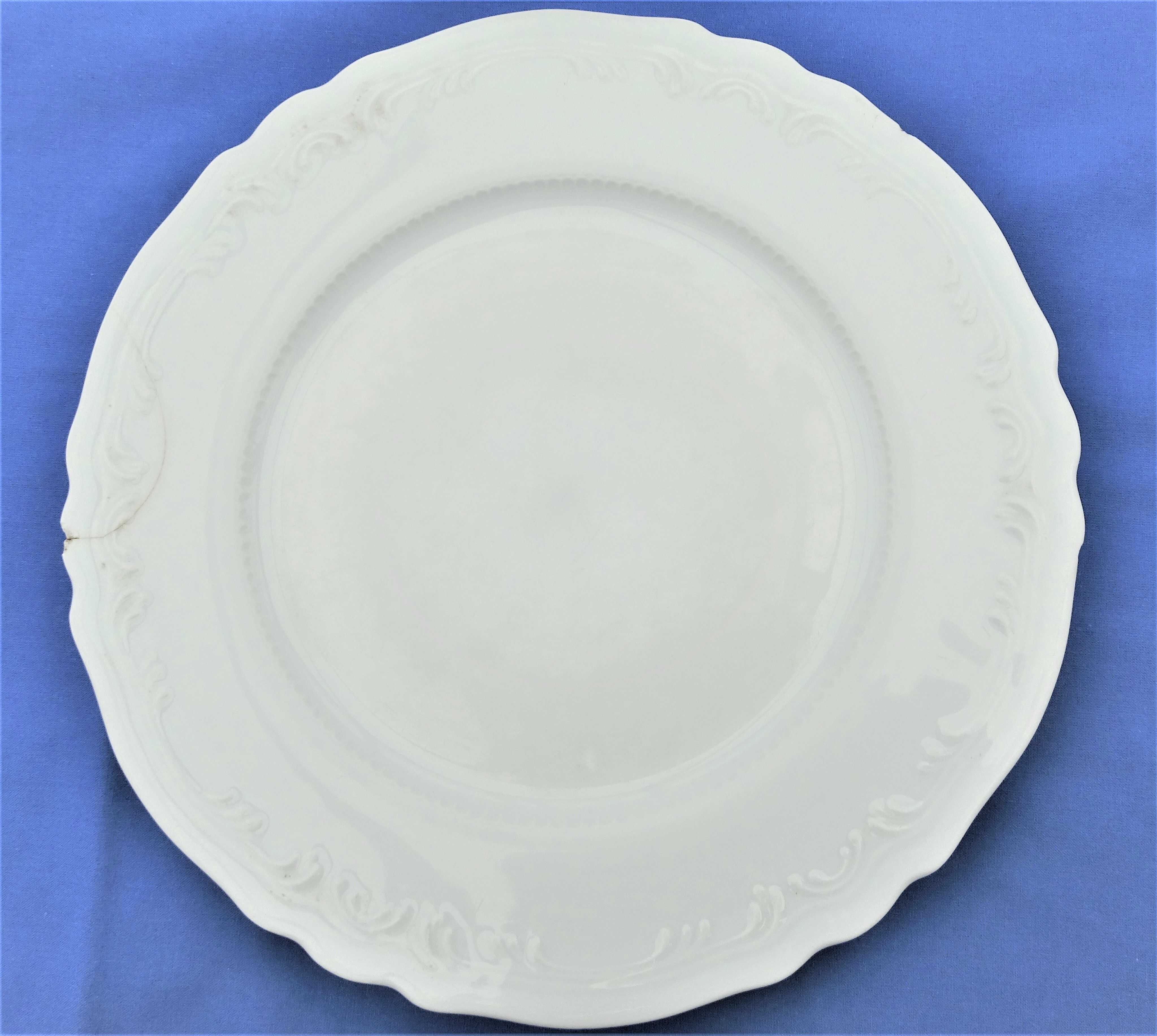 Set de 10 assiettes plates blanches Limoges