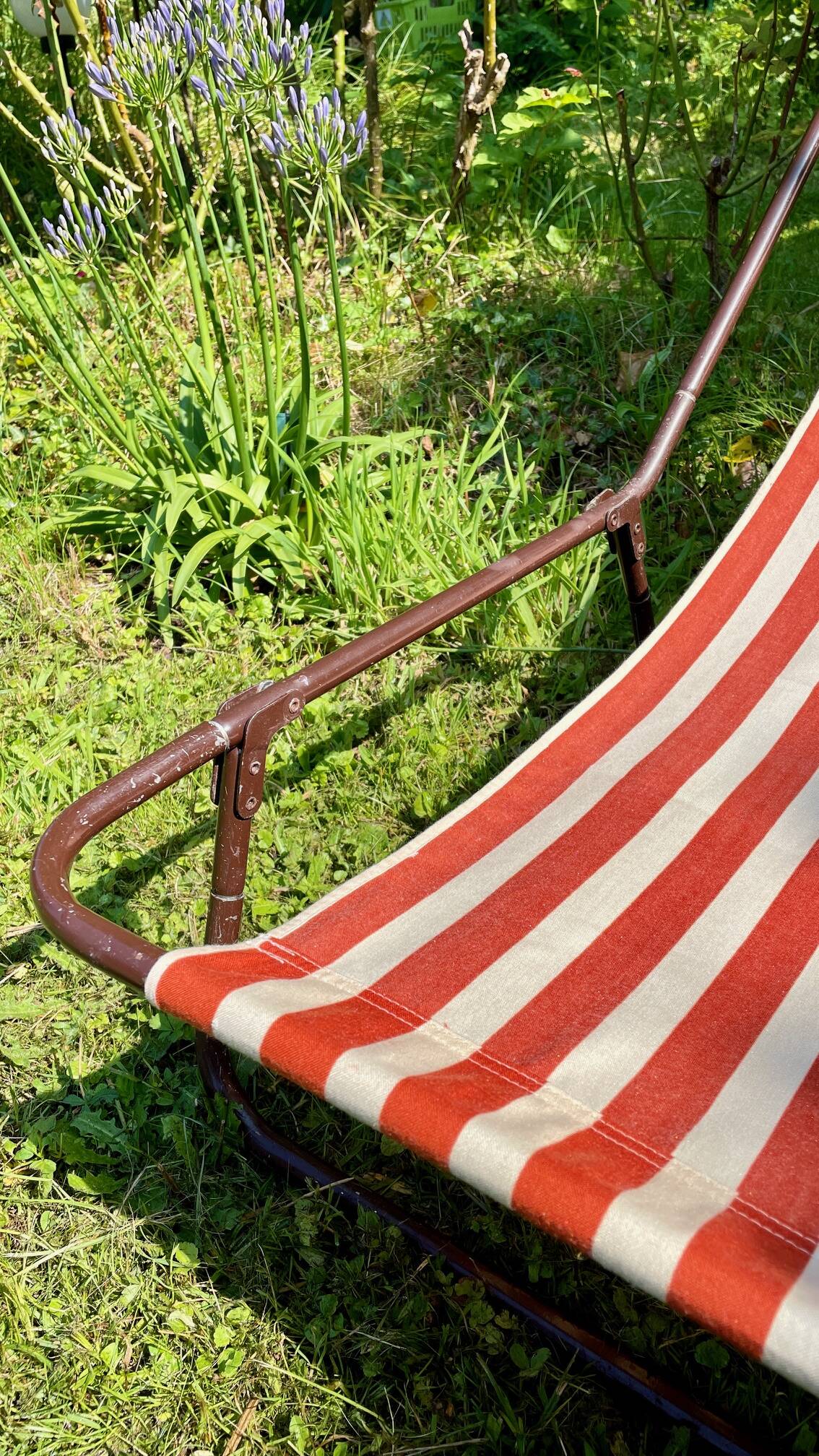Vintage portable and removable deckchair