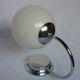 Paire d'appliques boule opaline blanche