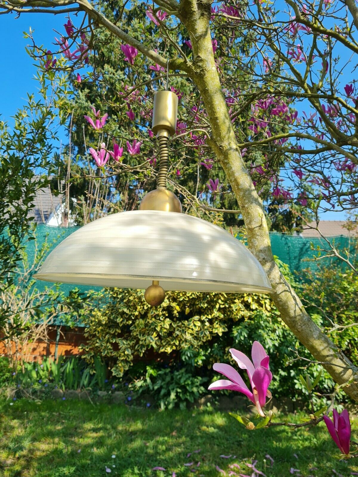 Vintage suspension with variable height in molded plastic in light sand color