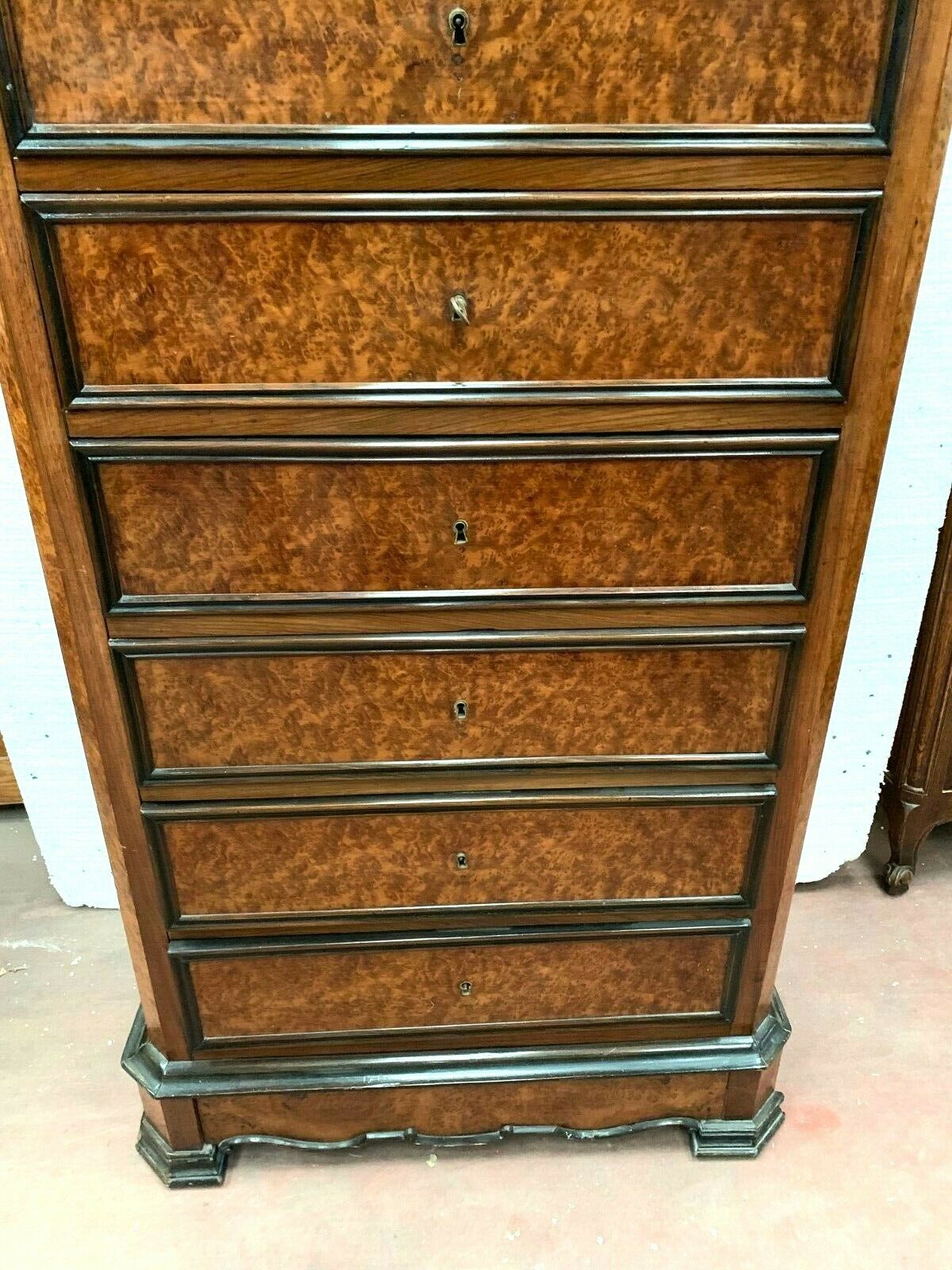 Napoleon III chest of drawers