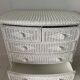Commode blanche en rotin vintage