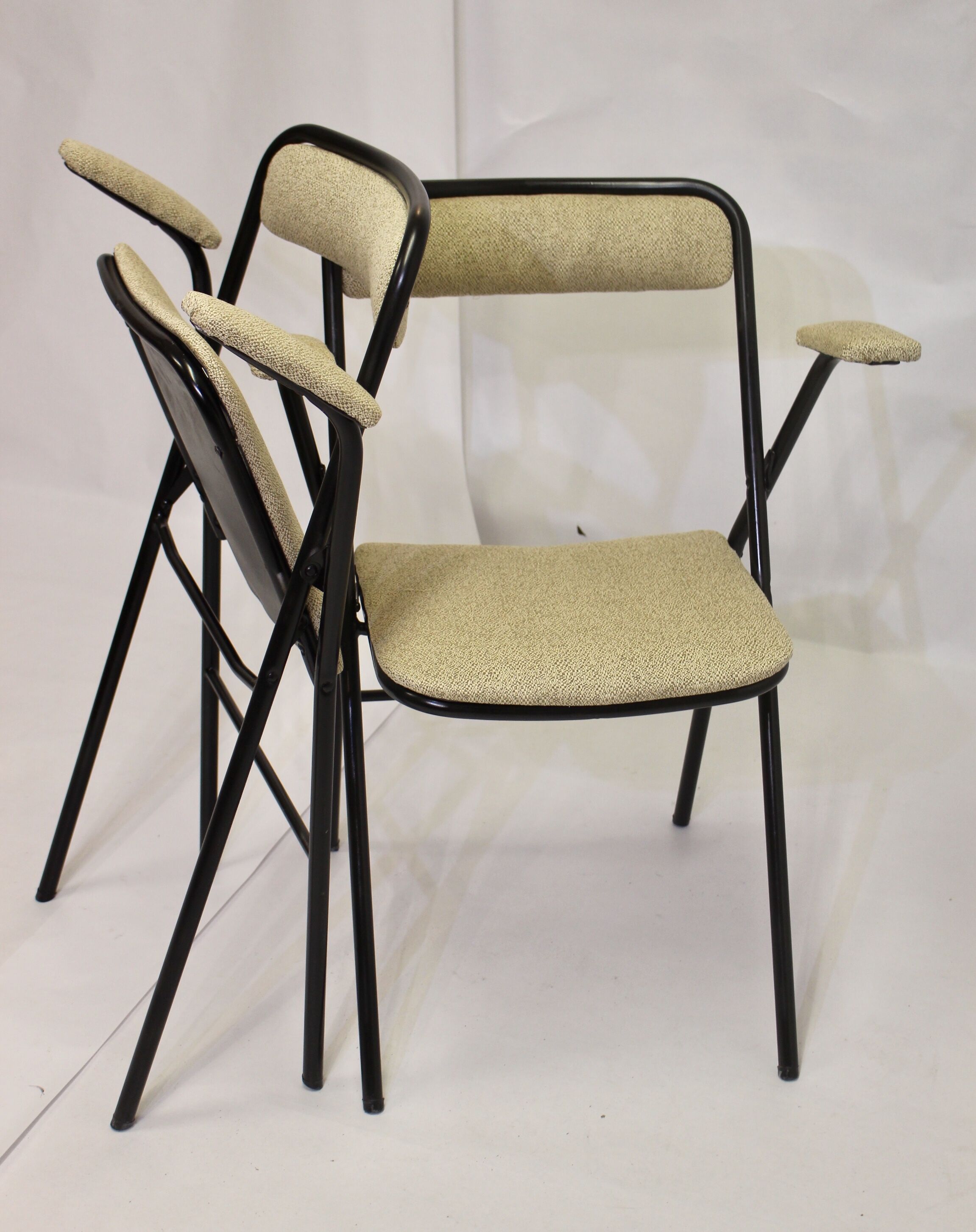 Pair of folding chairs with vintage armrests, 70s