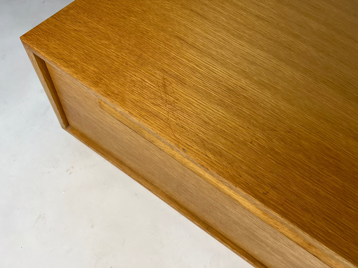 Meuble TV HiFi phono vintage bas chêne WK milieu du siècle années 60
