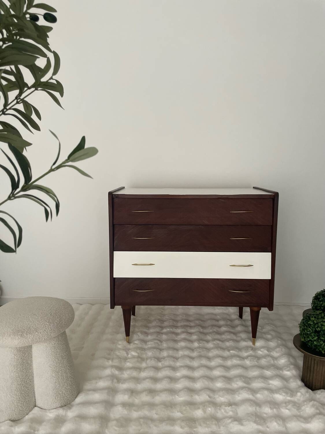 Vintage chest of drawers