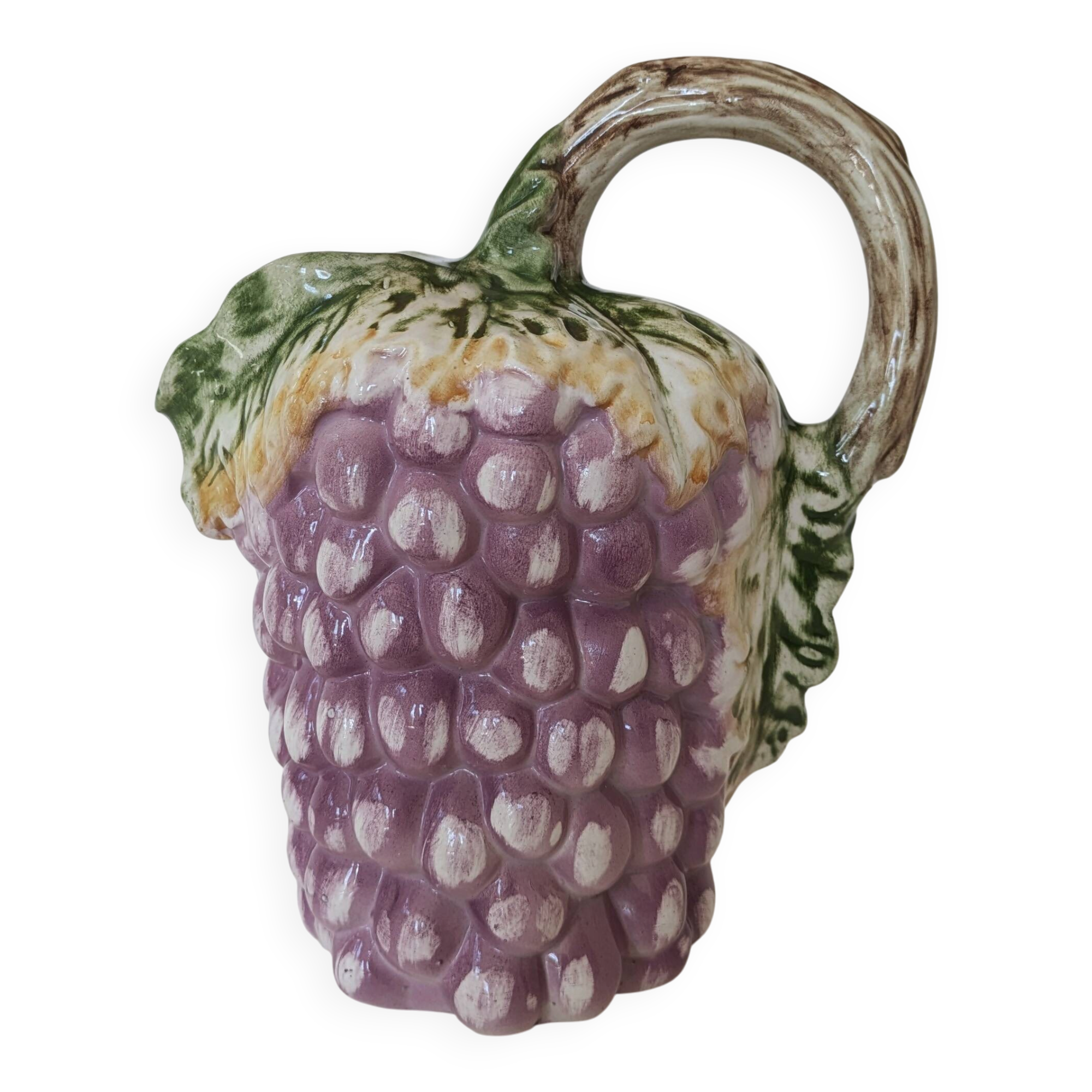 Pichet vintage en barbotine grappe de raisin violette