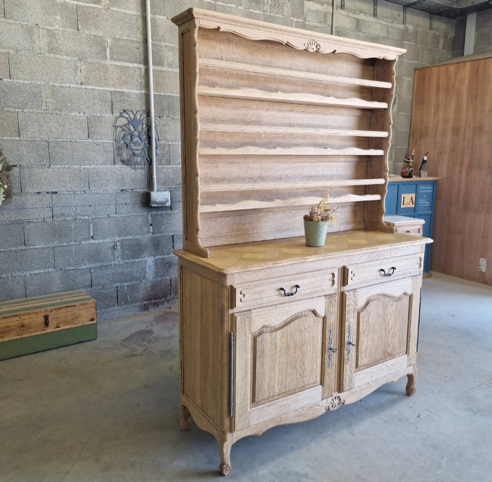 Oak sideboard fully sandblasted and varnished.