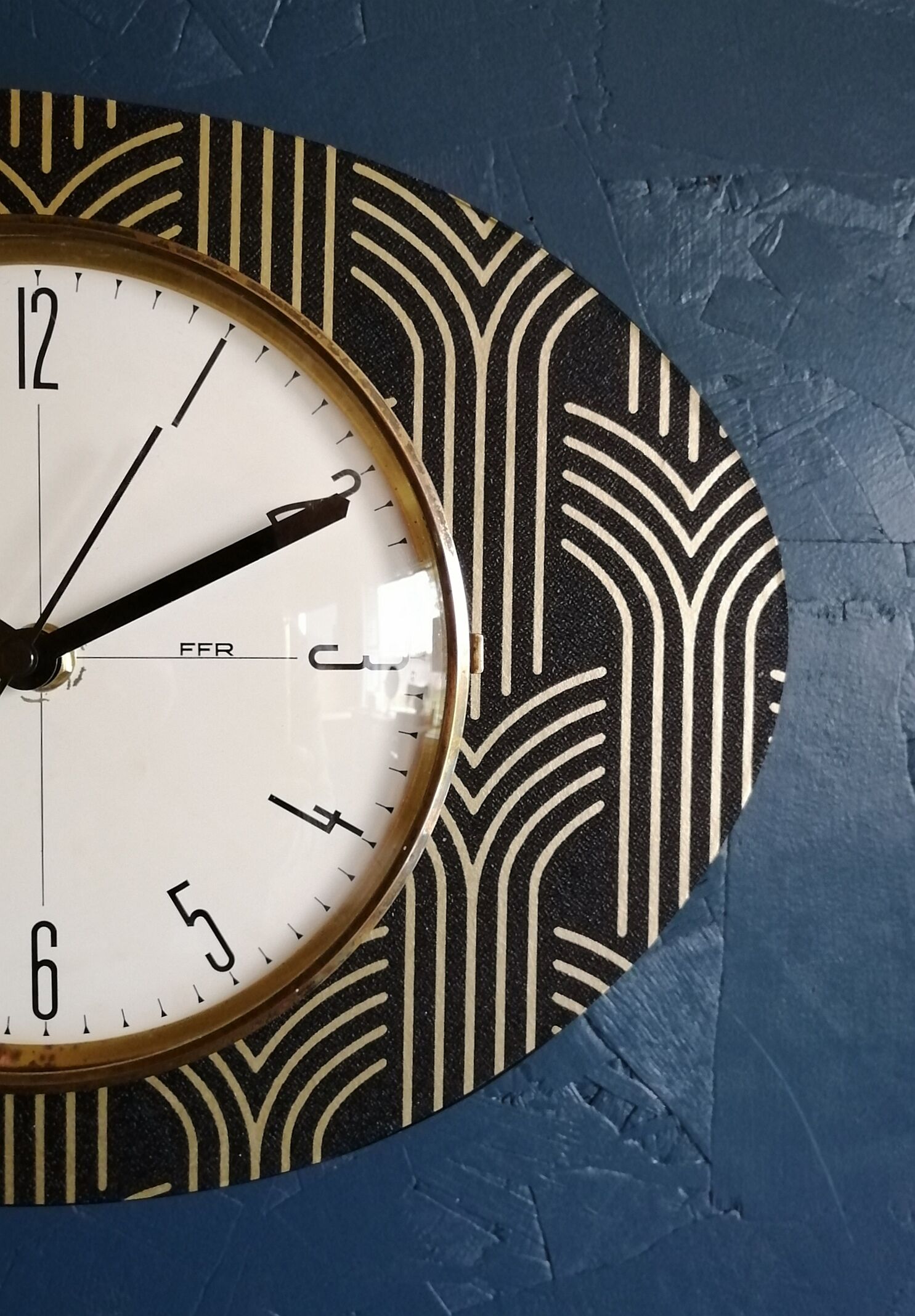 Vintage clock formica silent wall clock "FFR black gold"