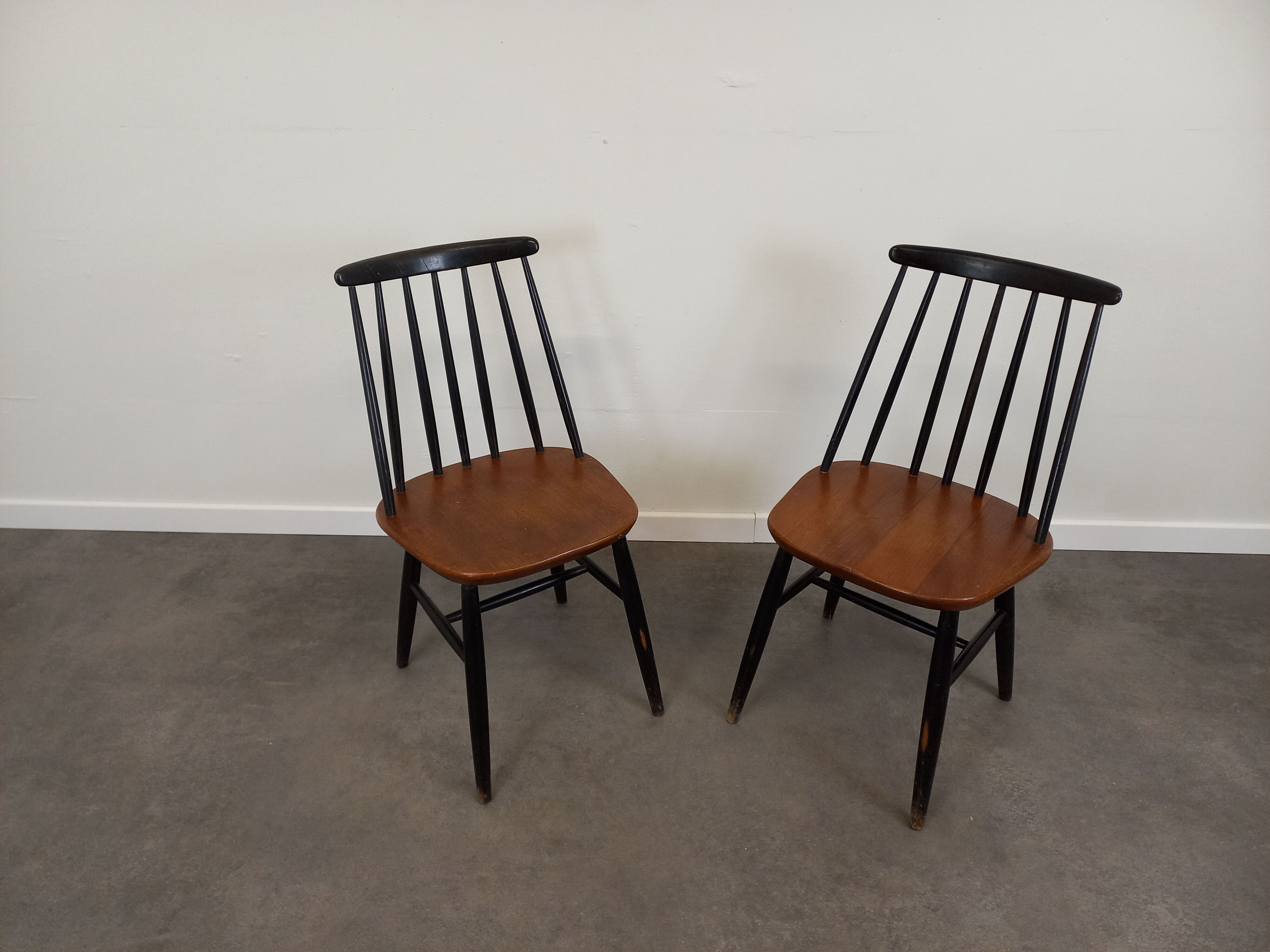 Pair of Scandinavian chairs