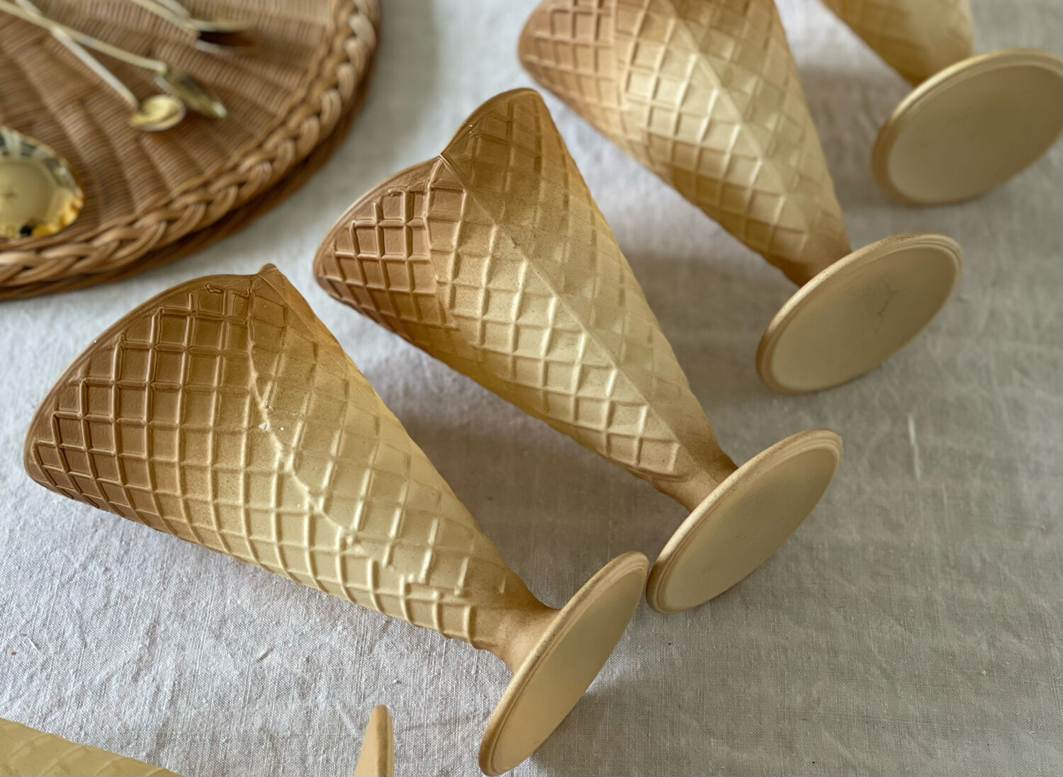 Set of 5 ice cream cups Italy 1960